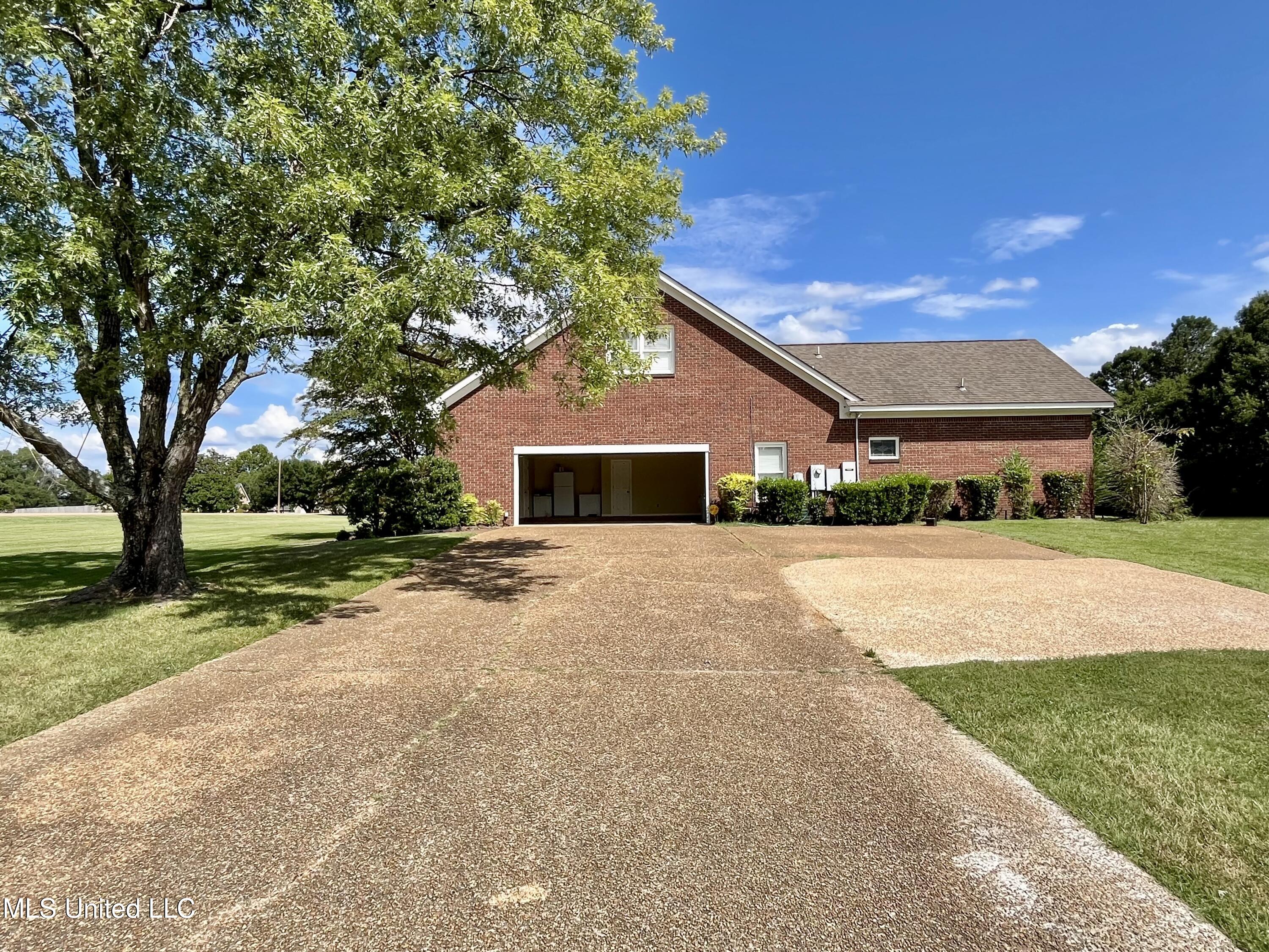 13 Canebrake Drive Property Photo 44