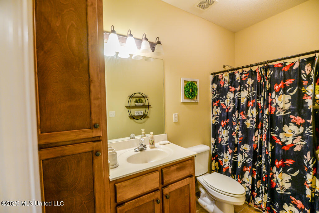 4528 Stone Cross Drive Property Photo 18