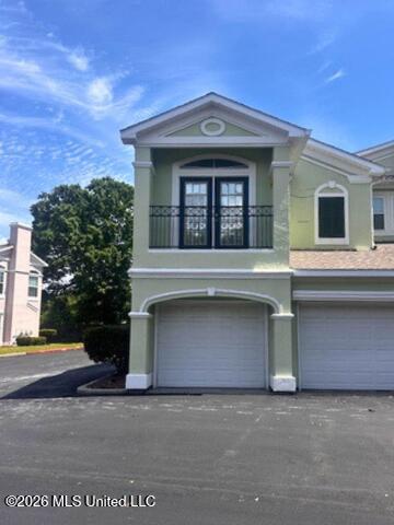 2252 Beach Drive Property Photo 1