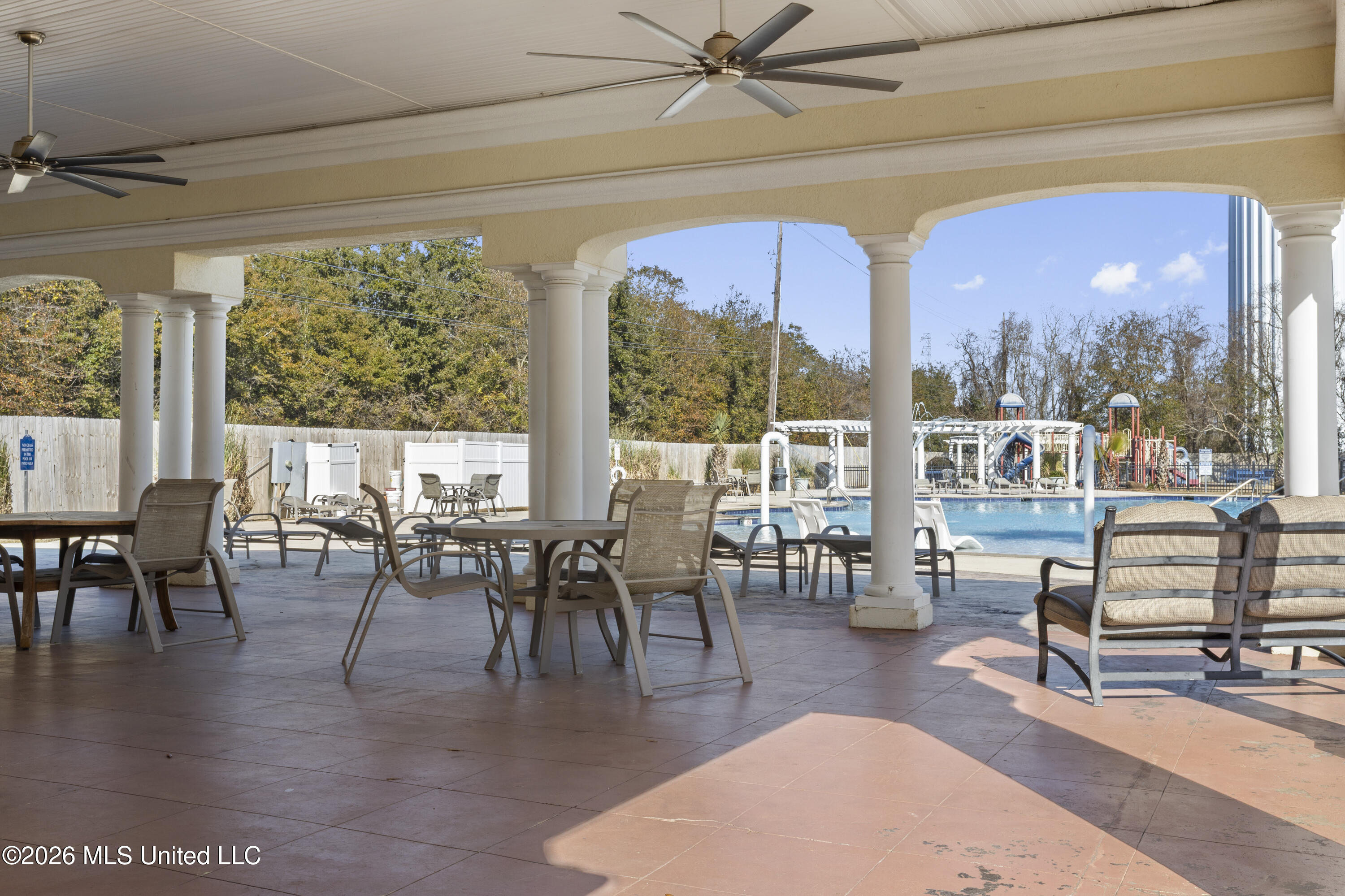 2252 Beach Drive Property Photo 21
