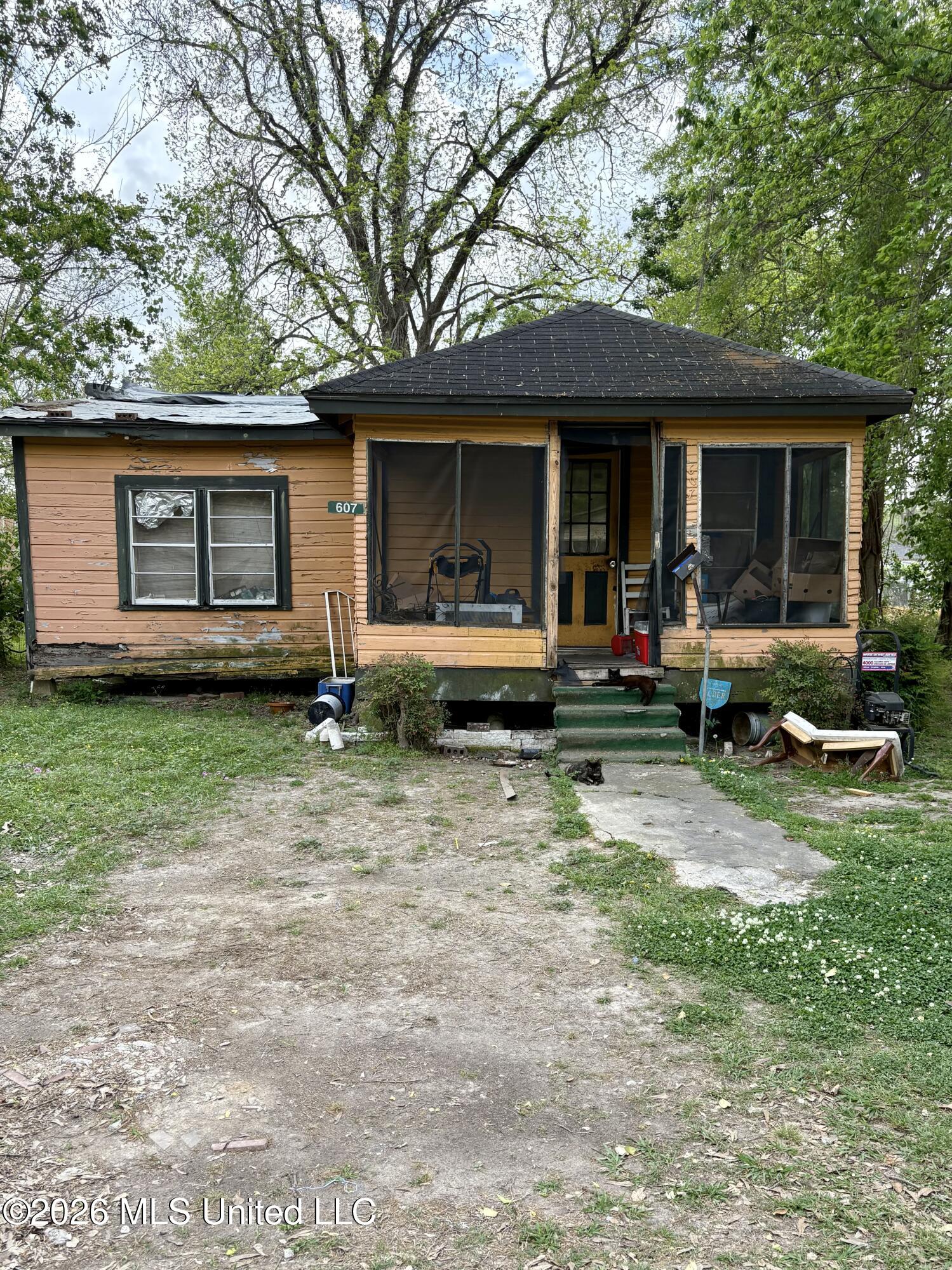 607 N Spruce Street Property Photo 1