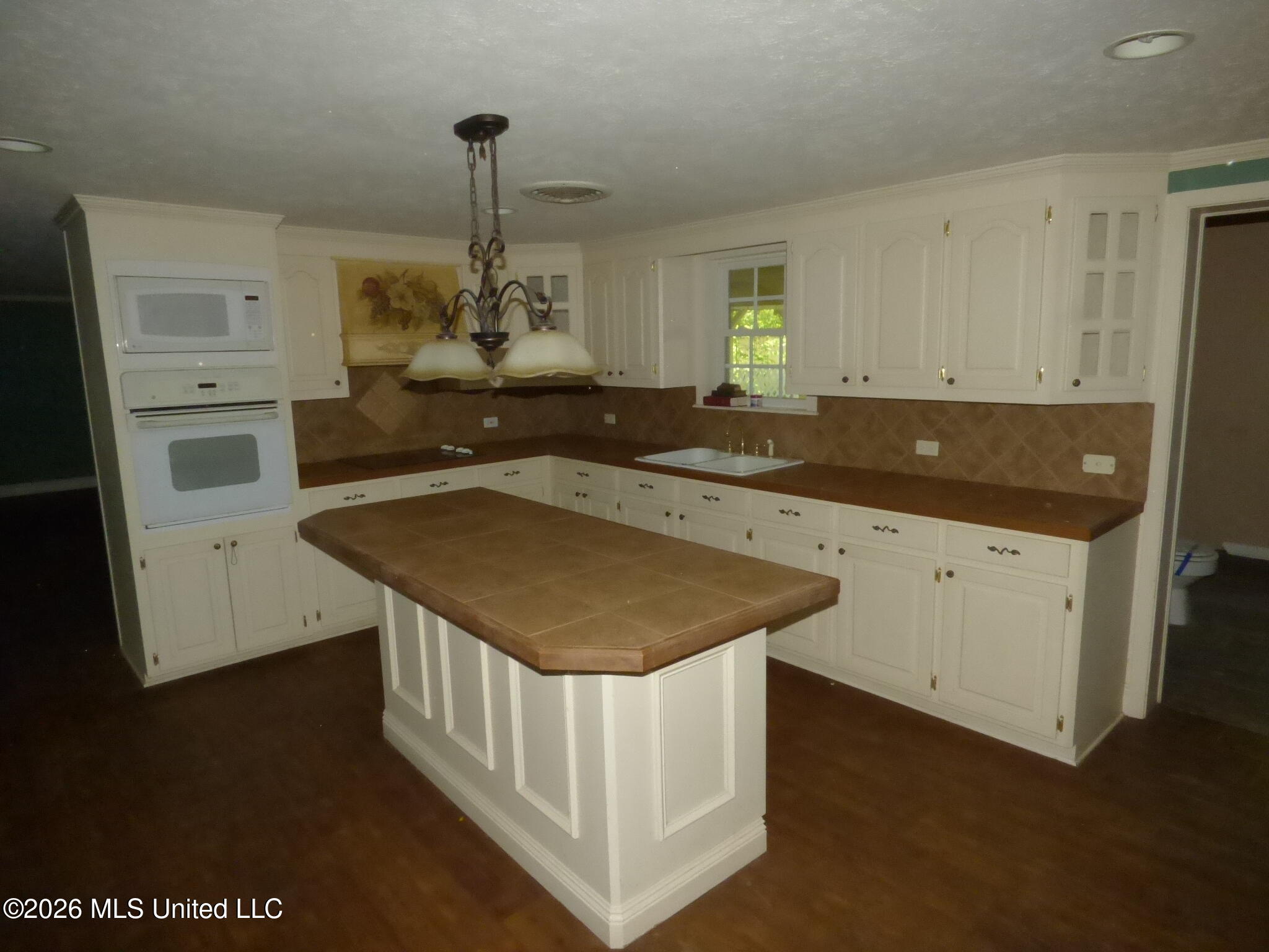 370 Roan Ready Road Property Photo 3