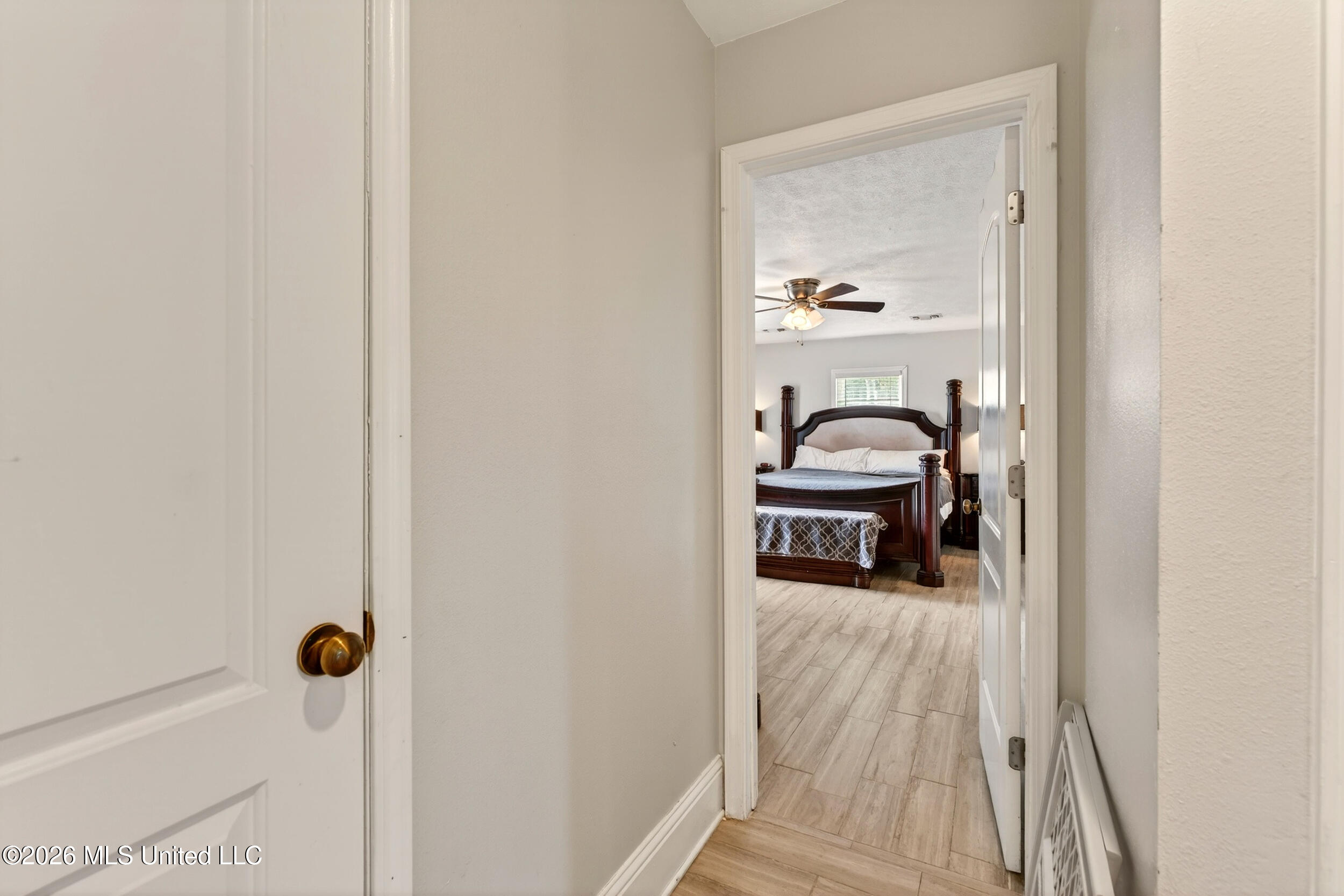 430 Gladstone Street Property Photo 22