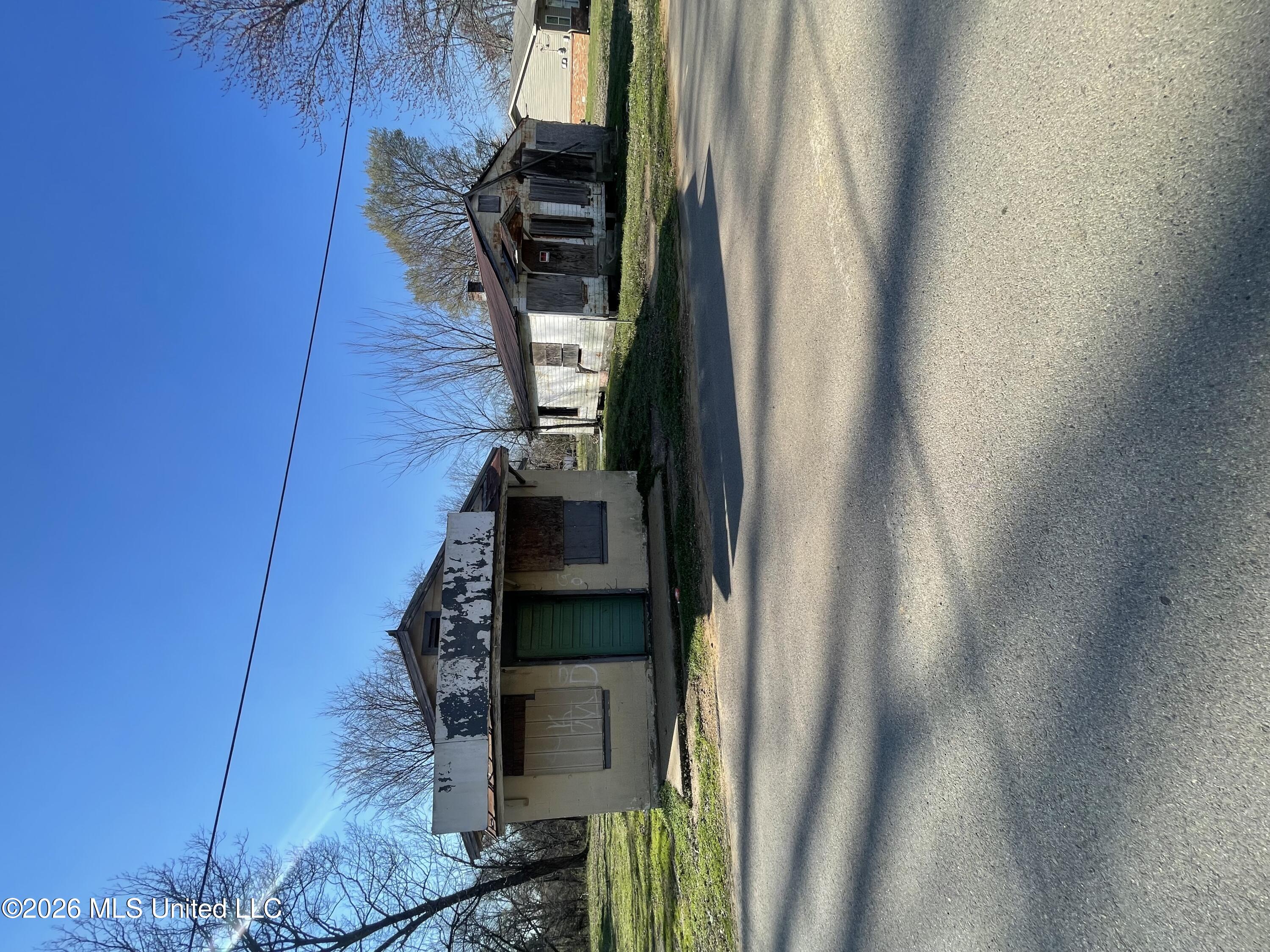 Southern Street Property Photo 1