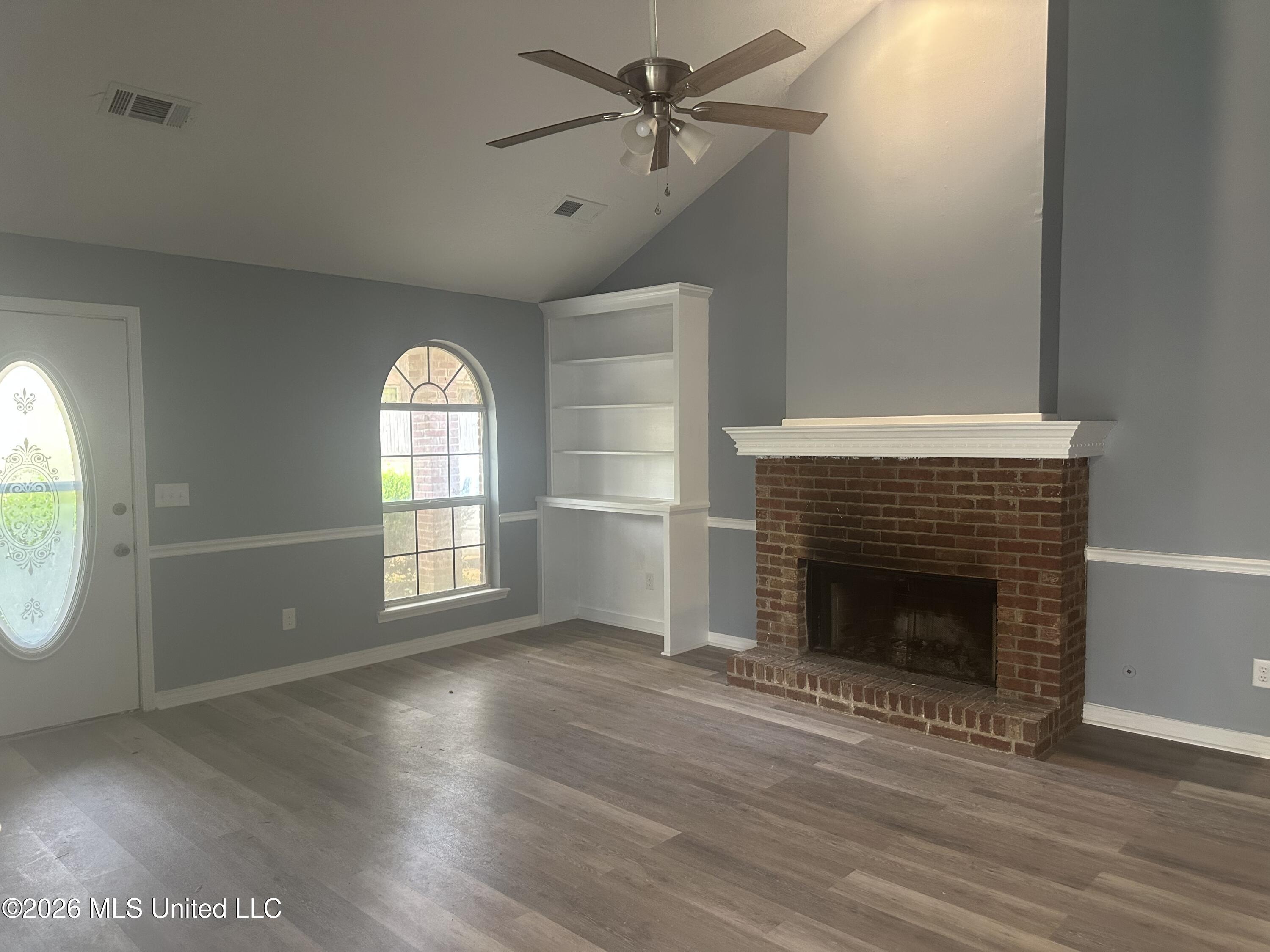 205 Woodbrook Cove Property Photo 5