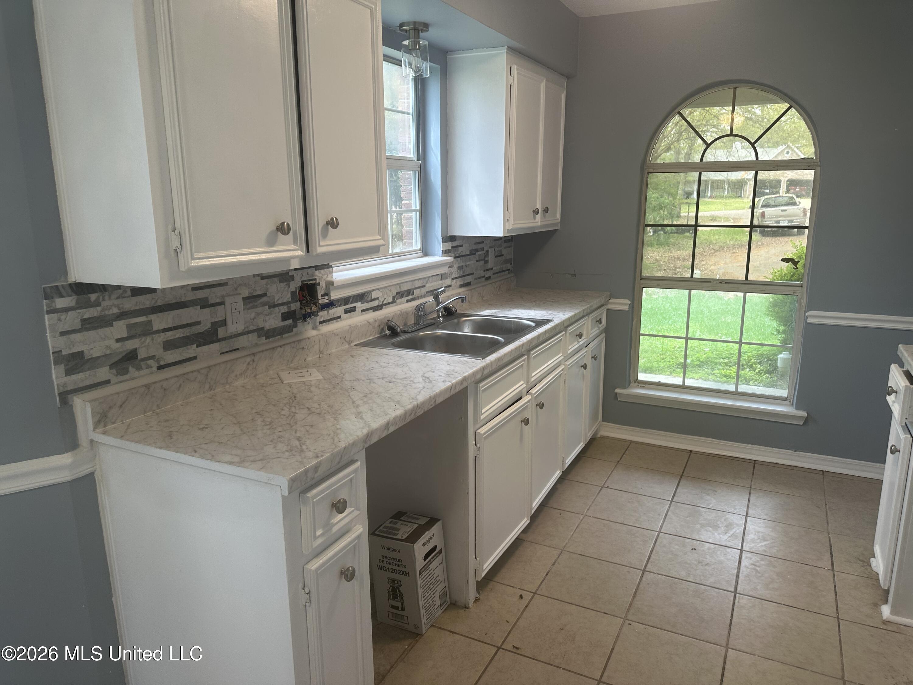 205 Woodbrook Cove Property Photo 6