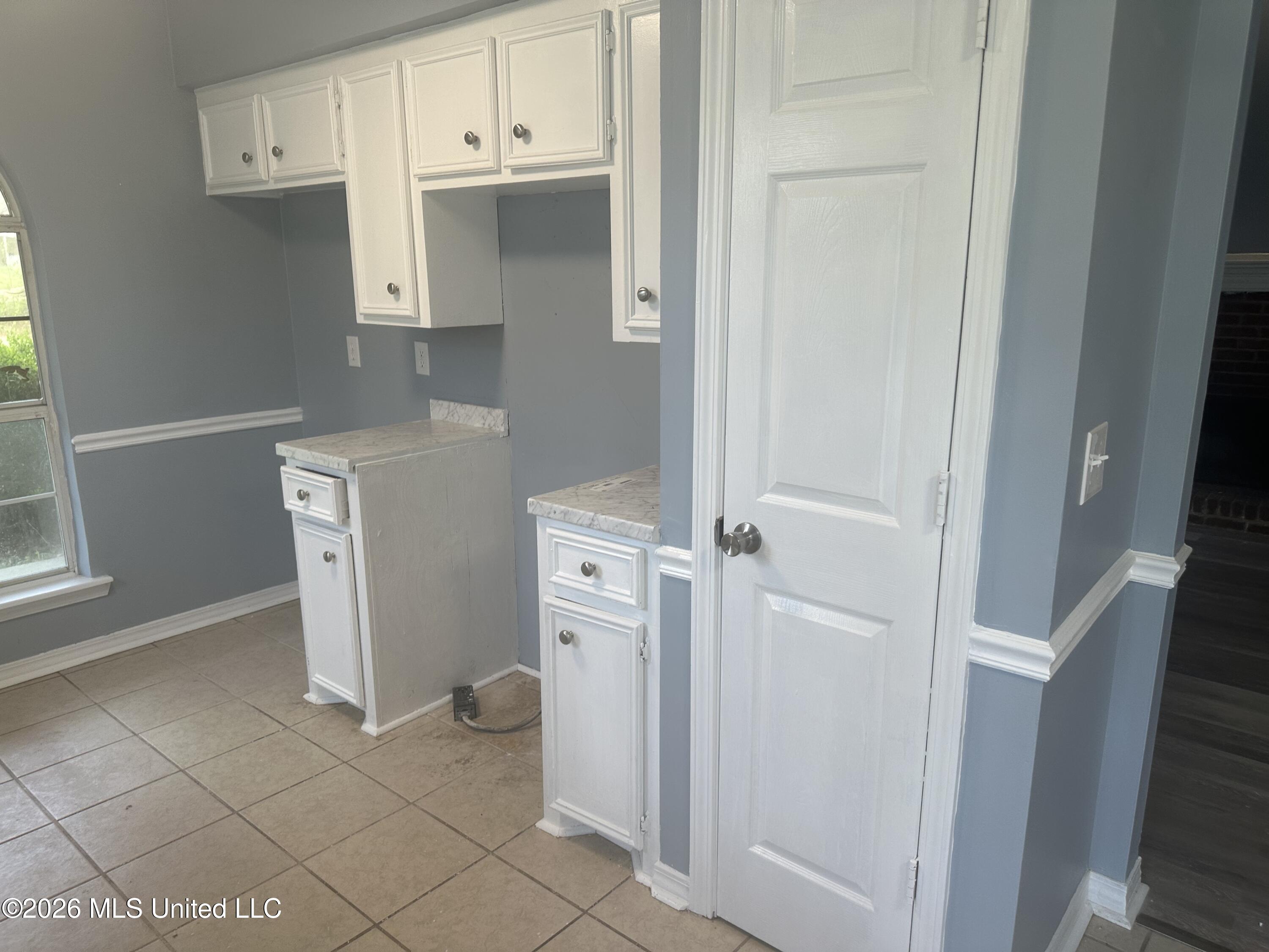 205 Woodbrook Cove Property Photo 7