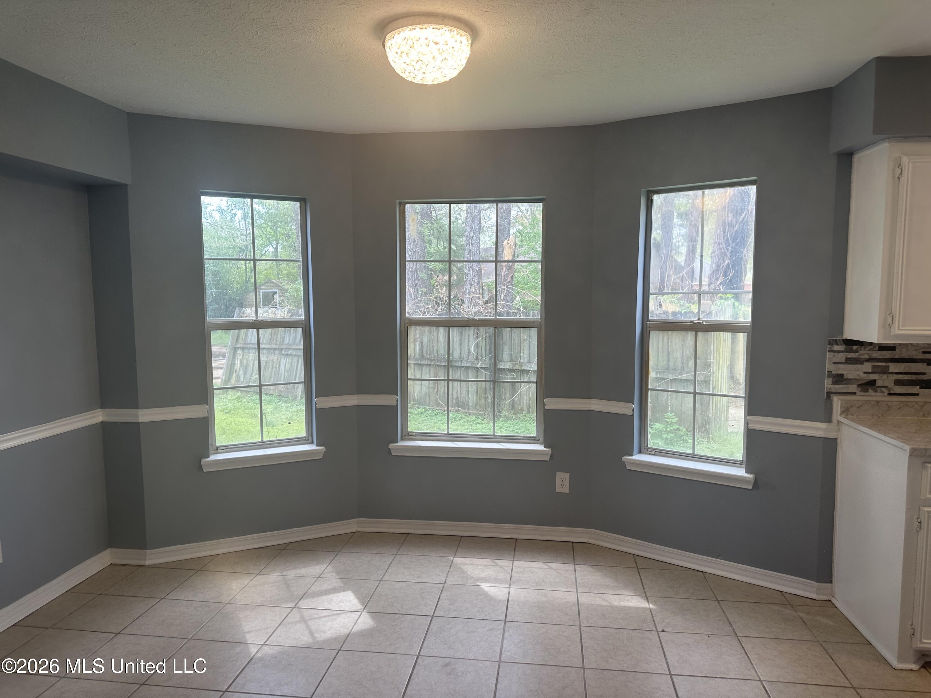 205 Woodbrook Cove Property Photo 8