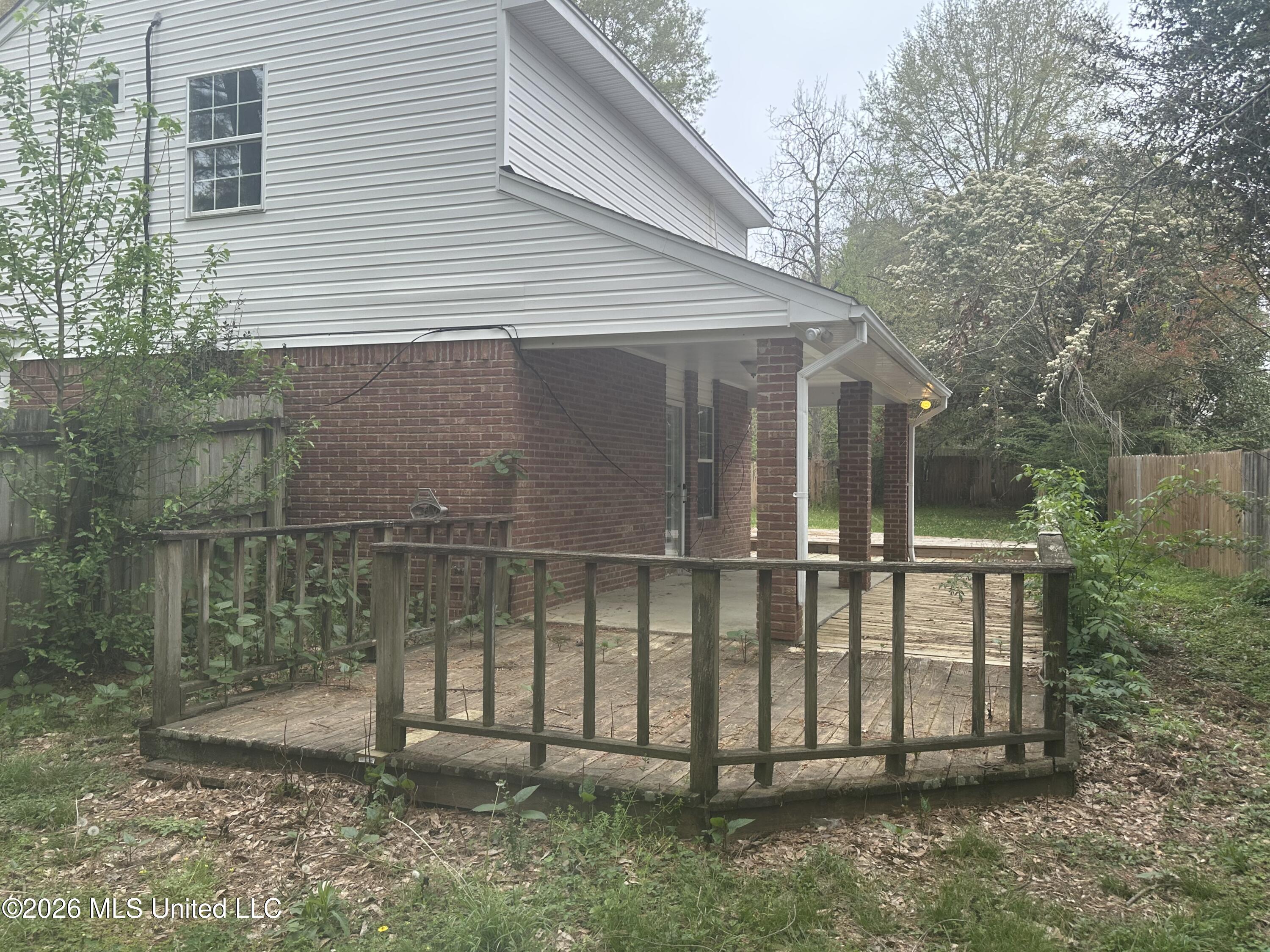 205 Woodbrook Cove Property Photo 15