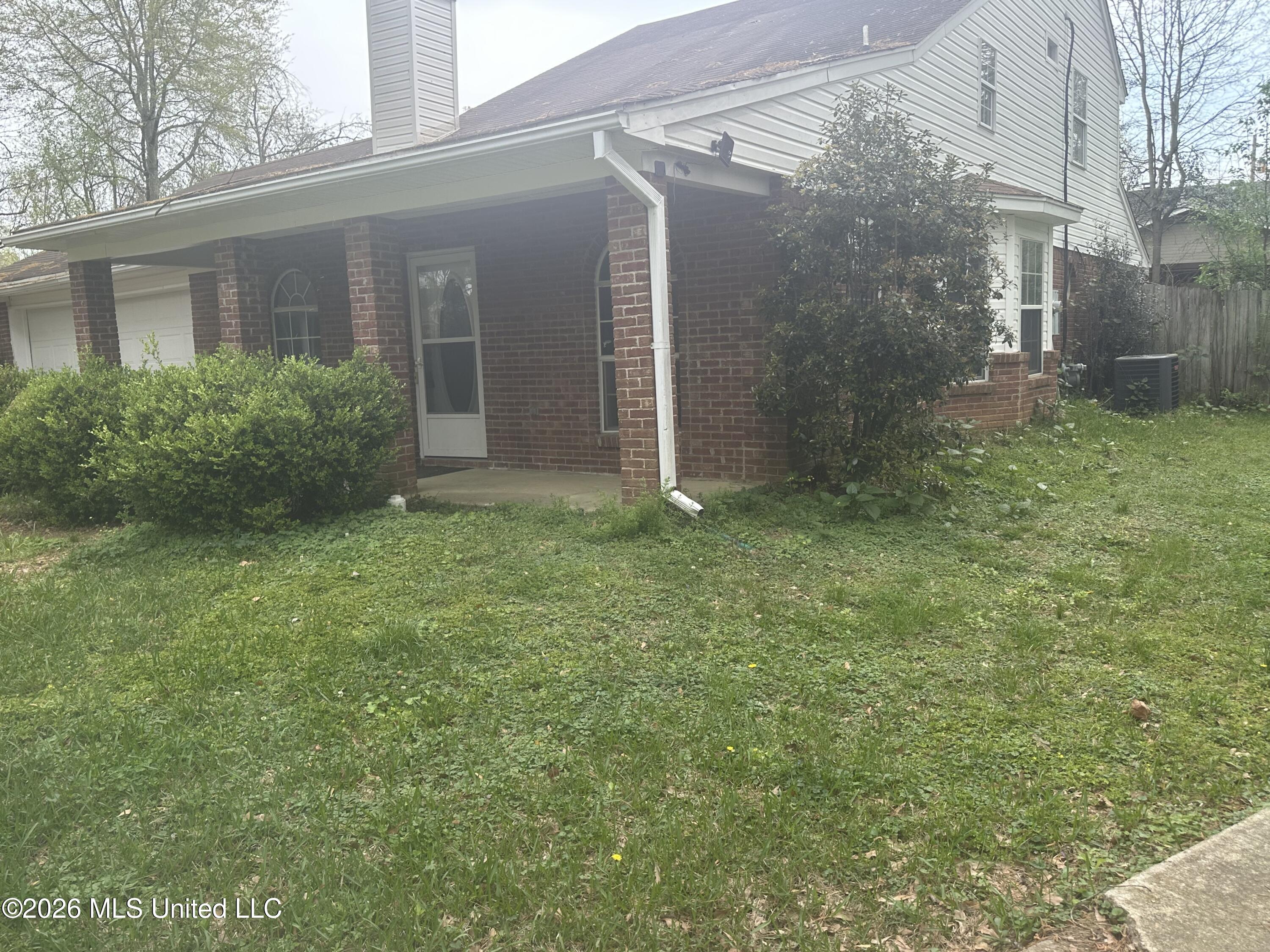205 Woodbrook Cove Property Photo 17