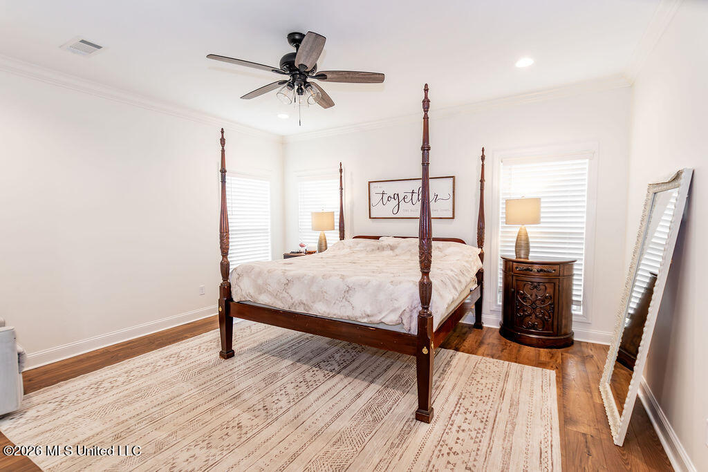 401 Castlewoods Boulevard Property Photo 17