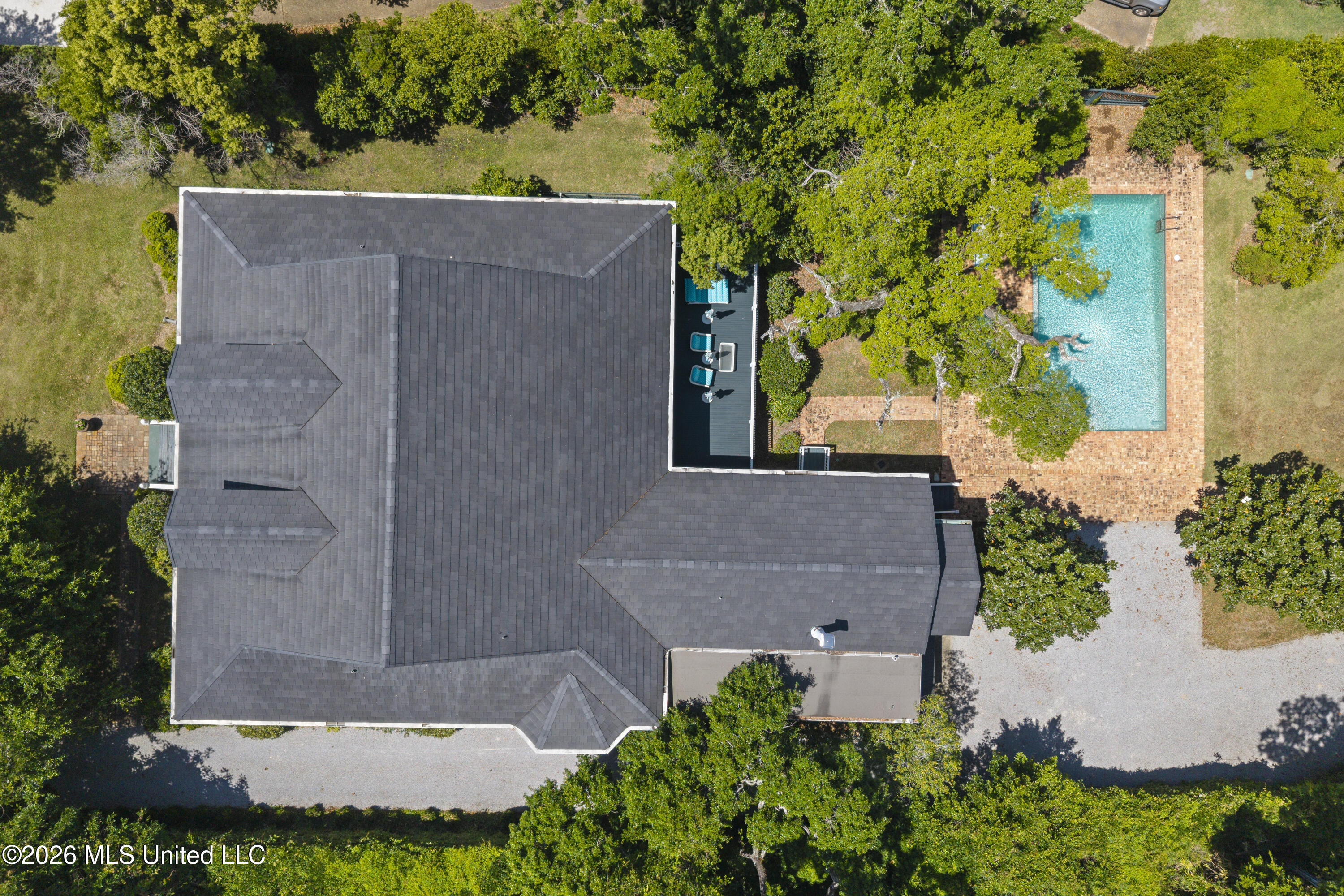 811 E Scenic Drive Property Photo 71