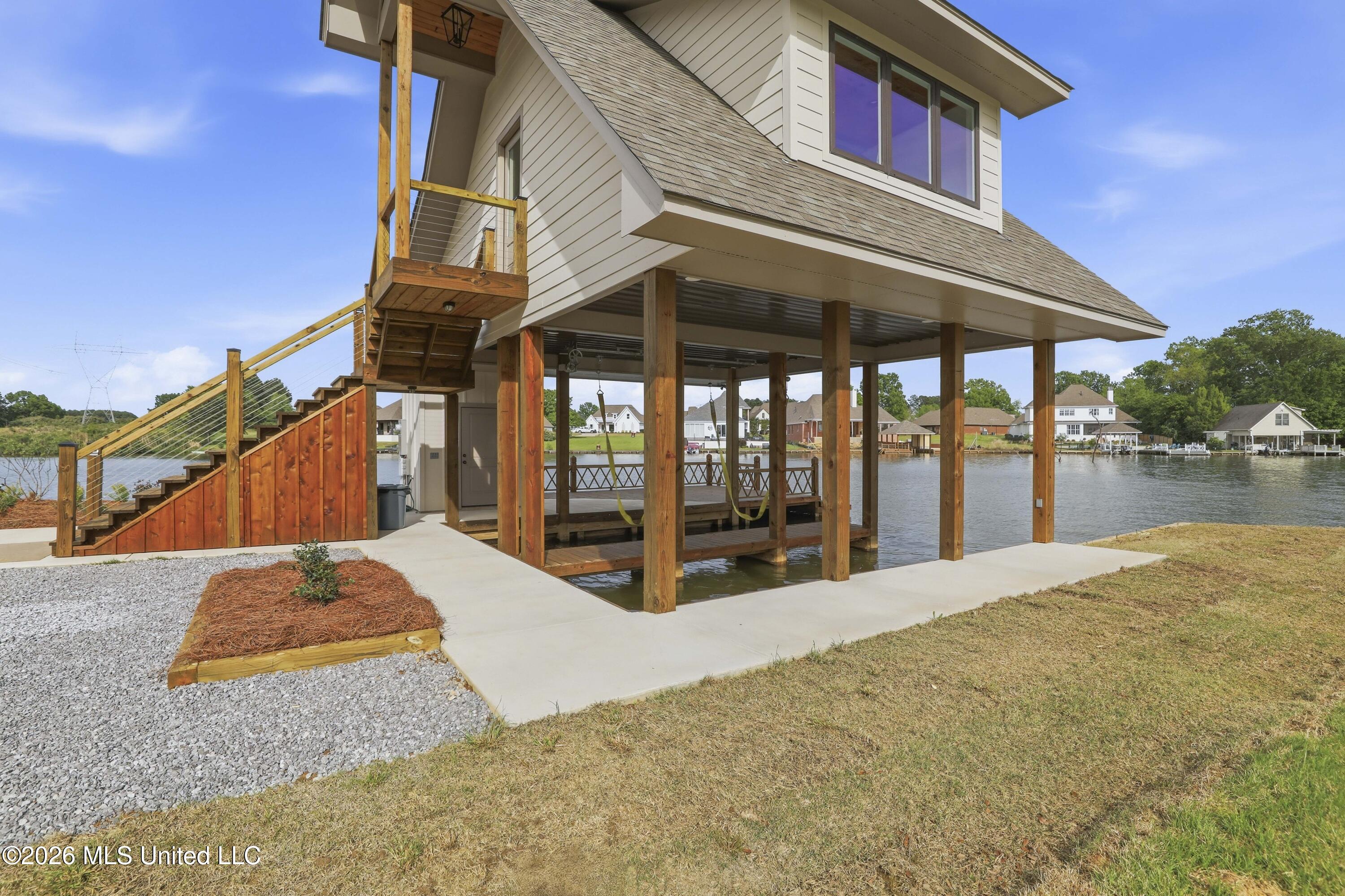 199 Harbor View Drive Property Photo 6