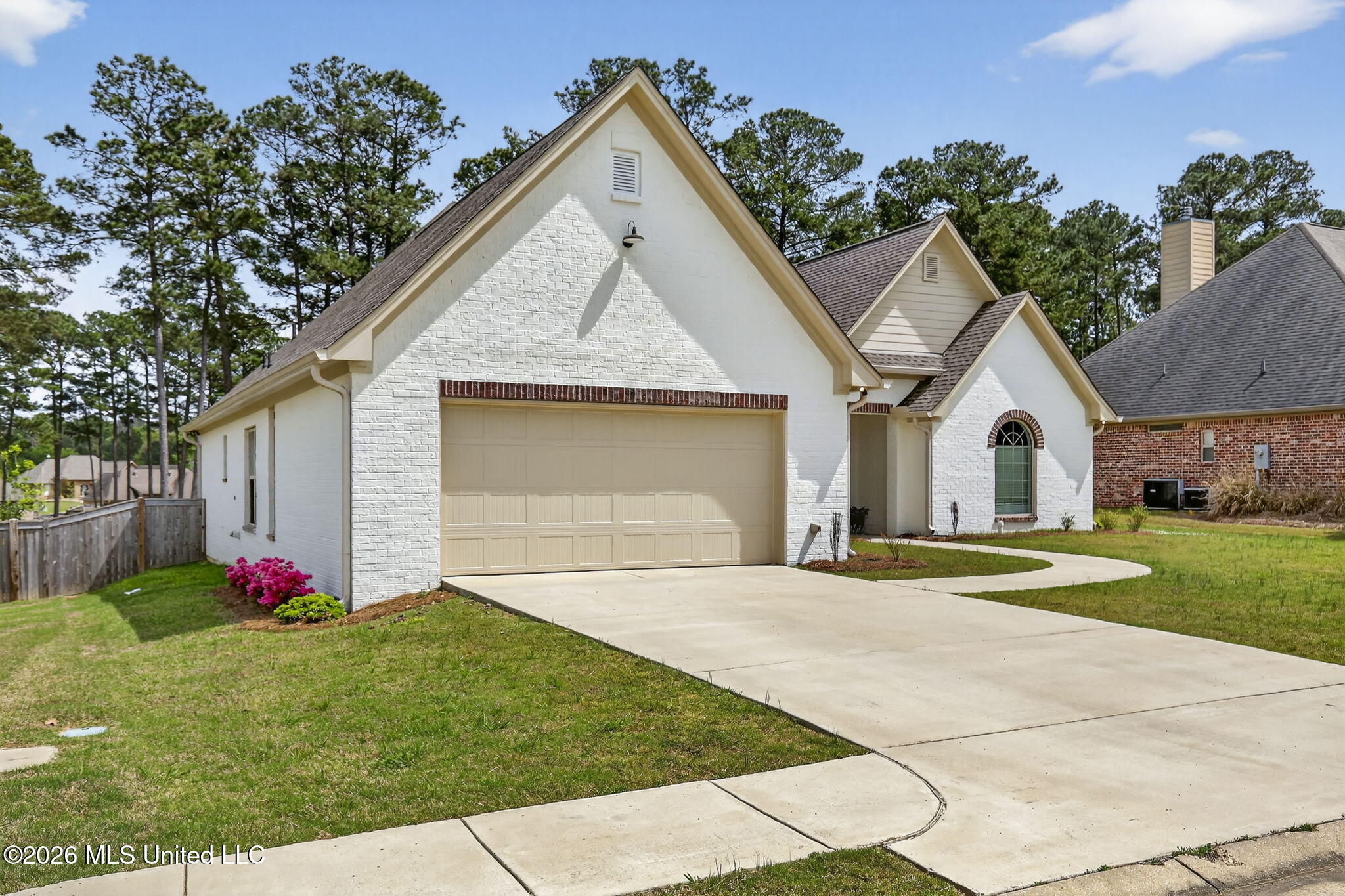 114 Willow Crest Circle Property Photo 4