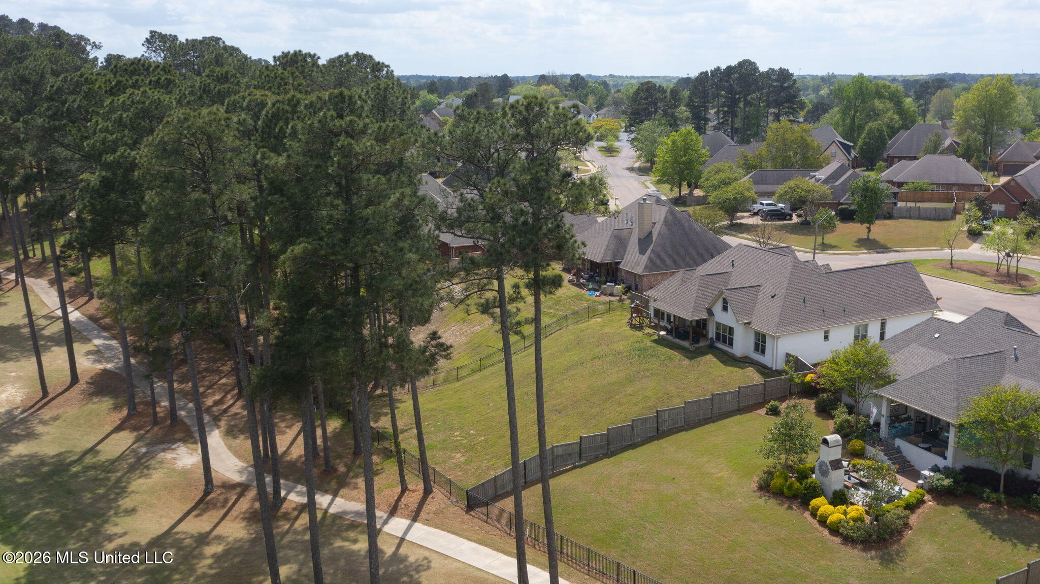 114 Willow Crest Circle Property Photo 56