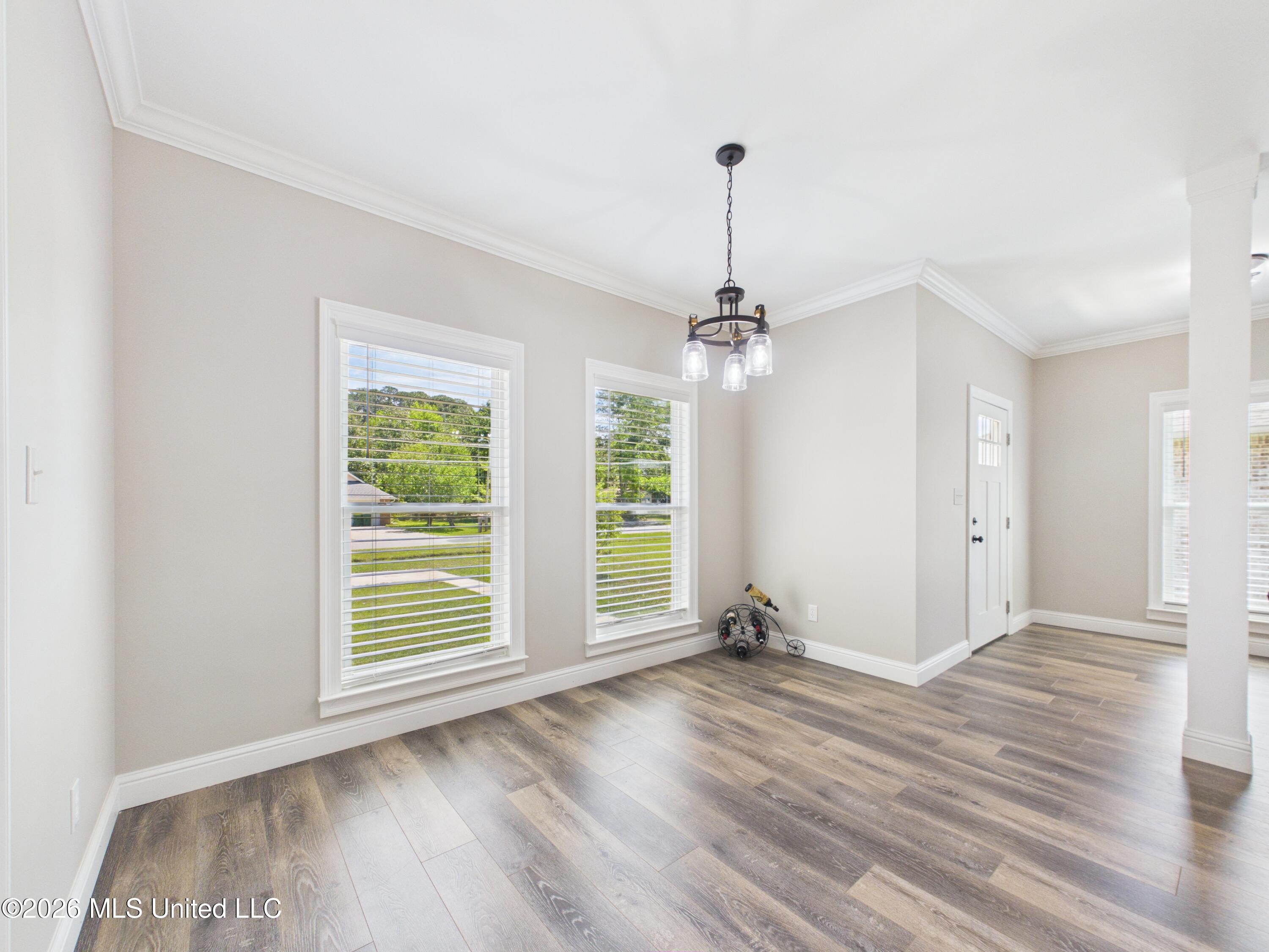 1925 Beachview Drive Property Photo 15