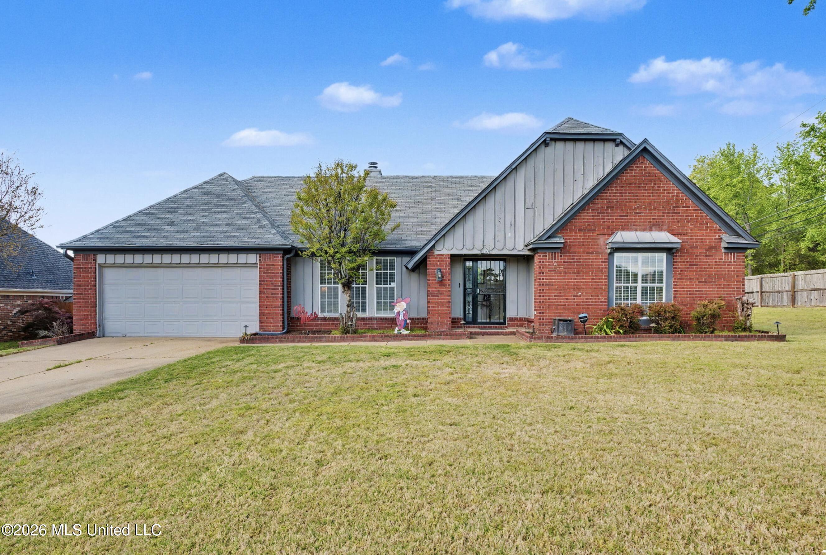 5120 Pear Drive Property Photo 1