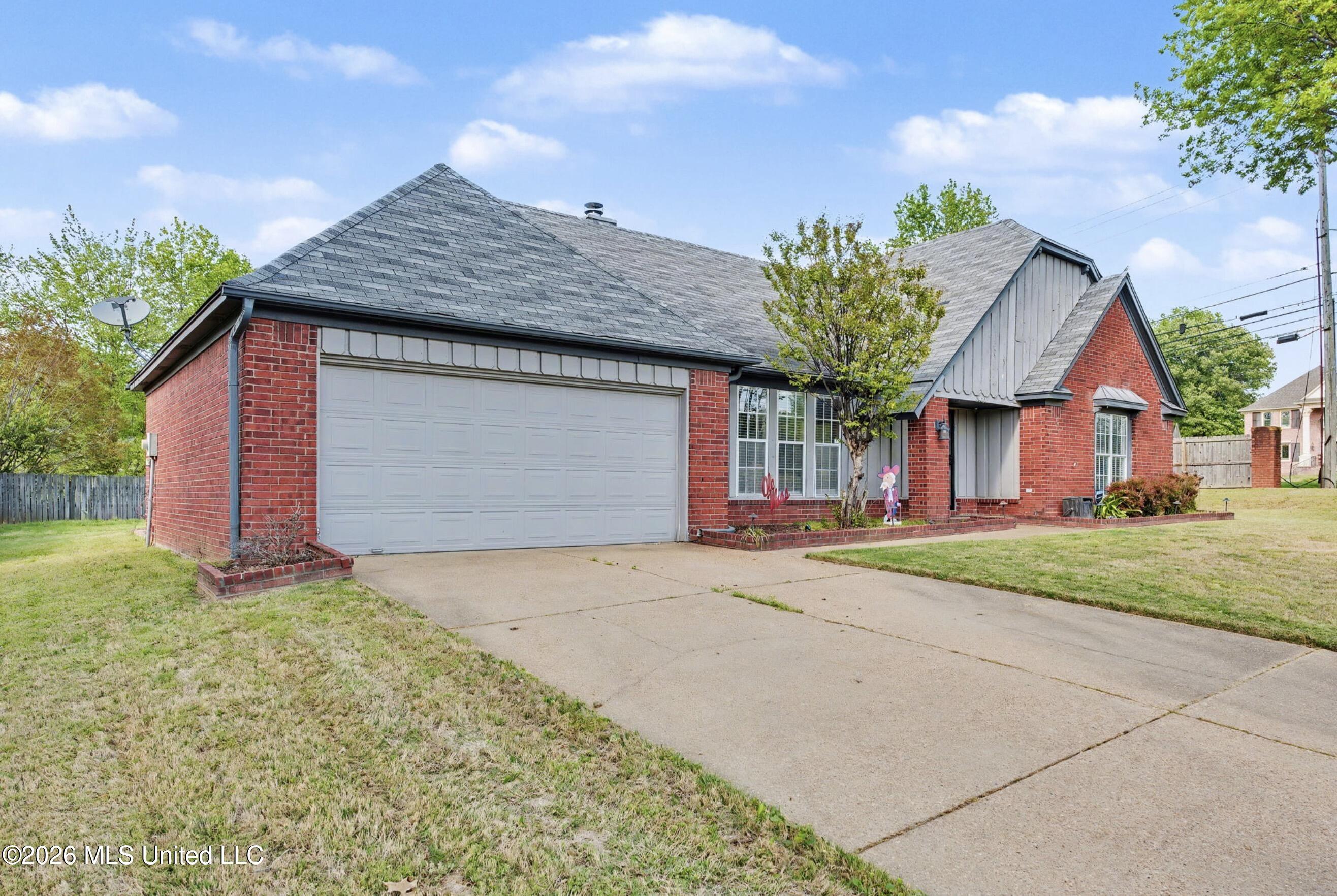 5120 Pear Drive Property Photo 3