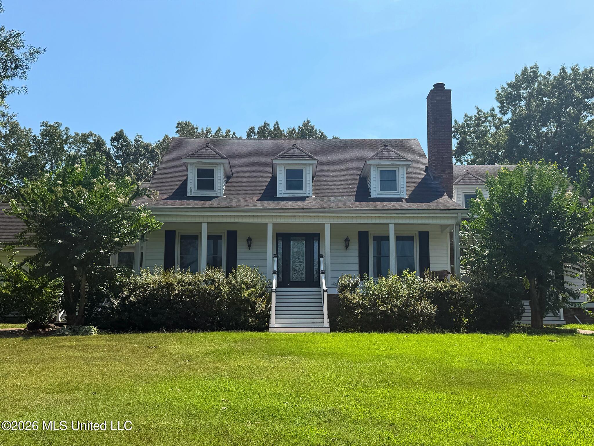 1765 Nottingham Drive Property Photo 2