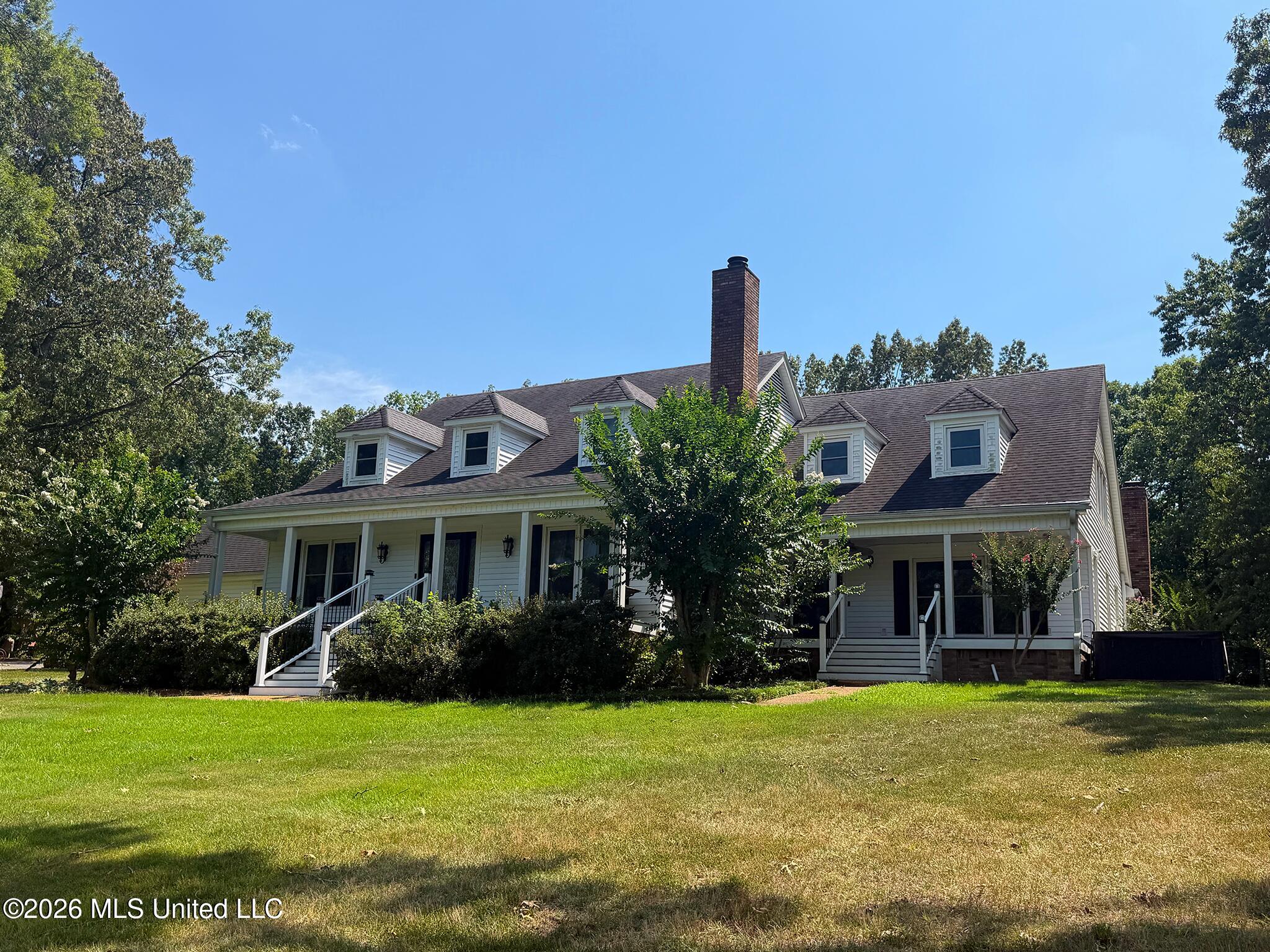 1765 Nottingham Drive Property Photo 3