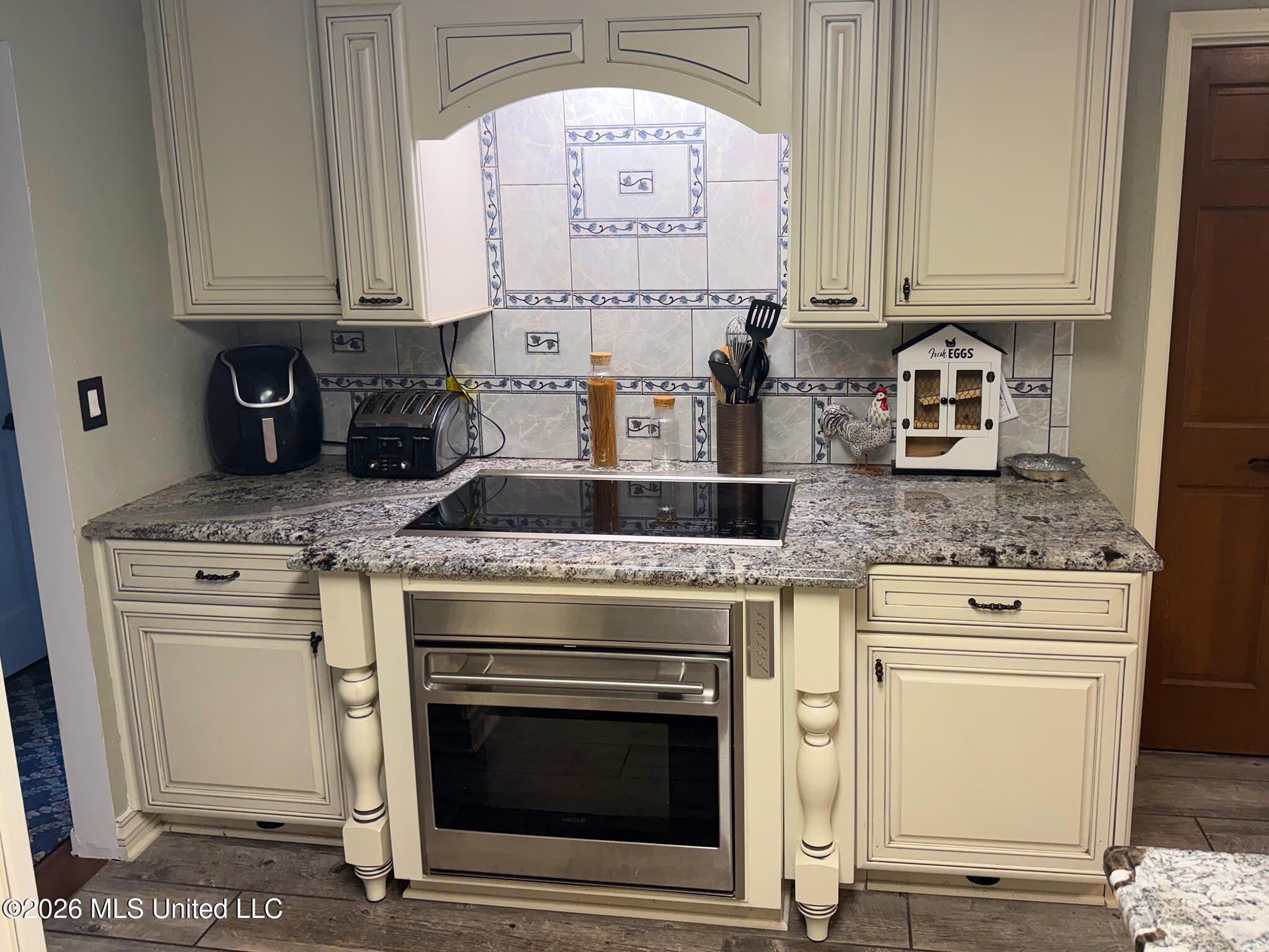 1765 Nottingham Drive Property Photo 11