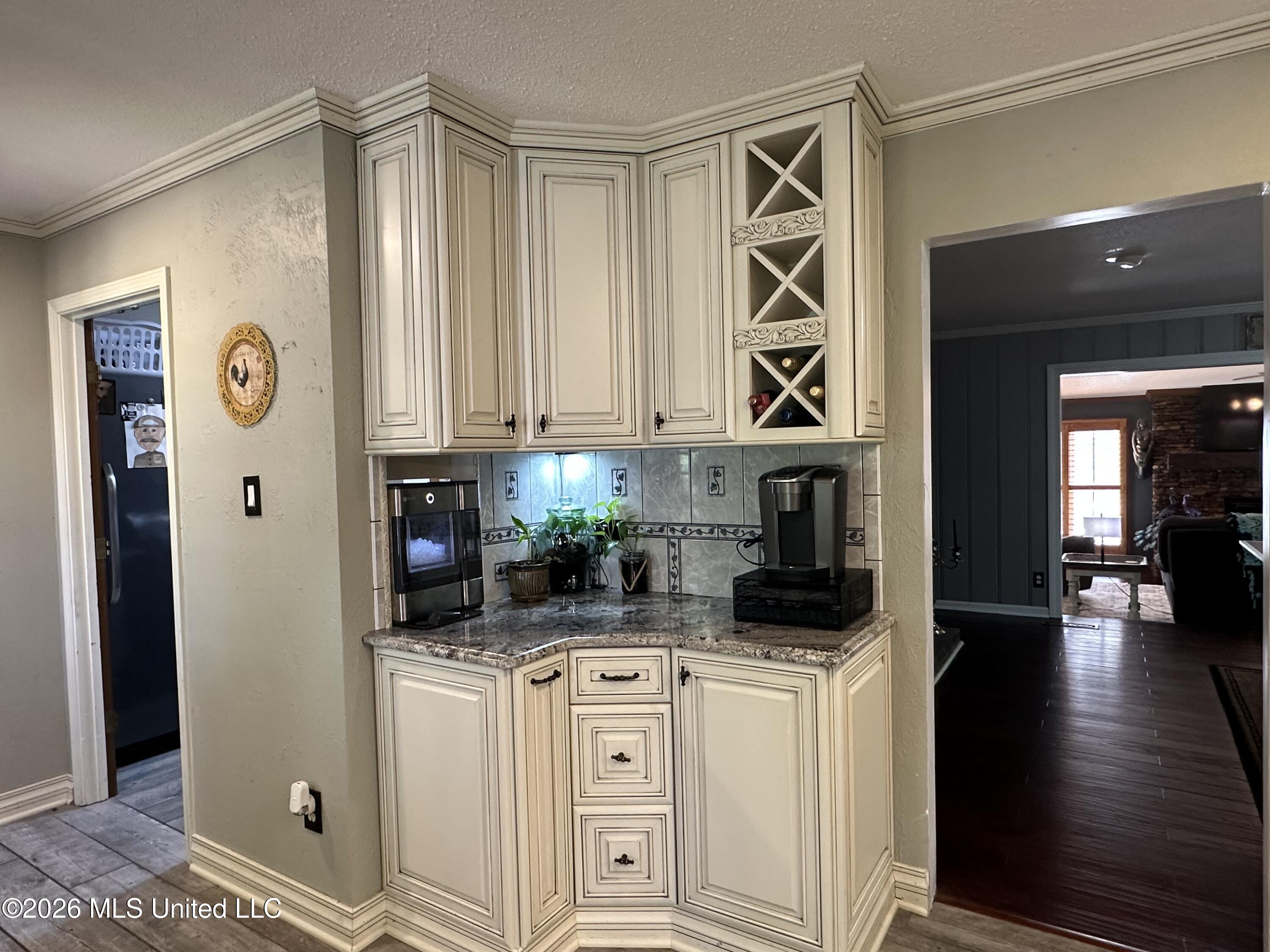 1765 Nottingham Drive Property Photo 12
