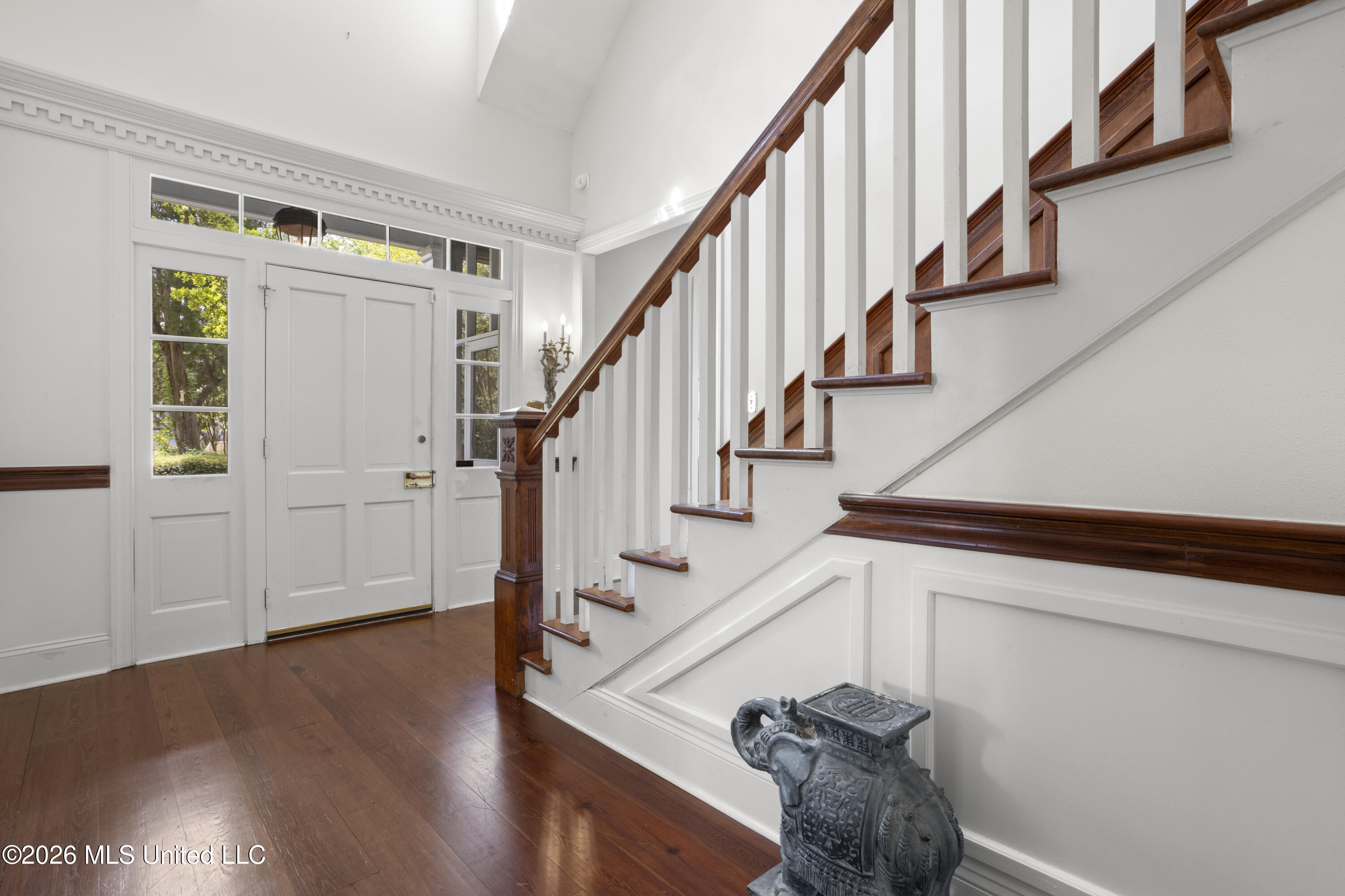 813 Harbor Lane Property Photo 11