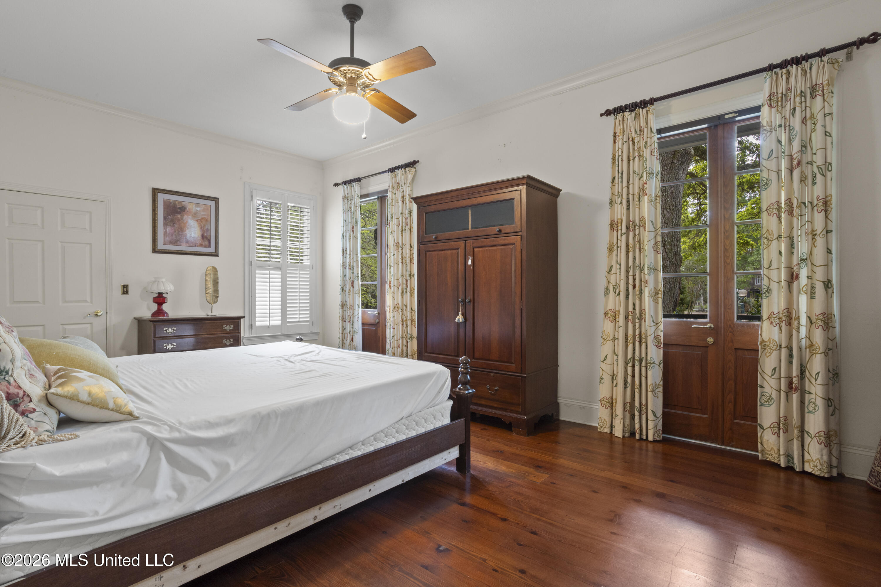 813 Harbor Lane Property Photo 31