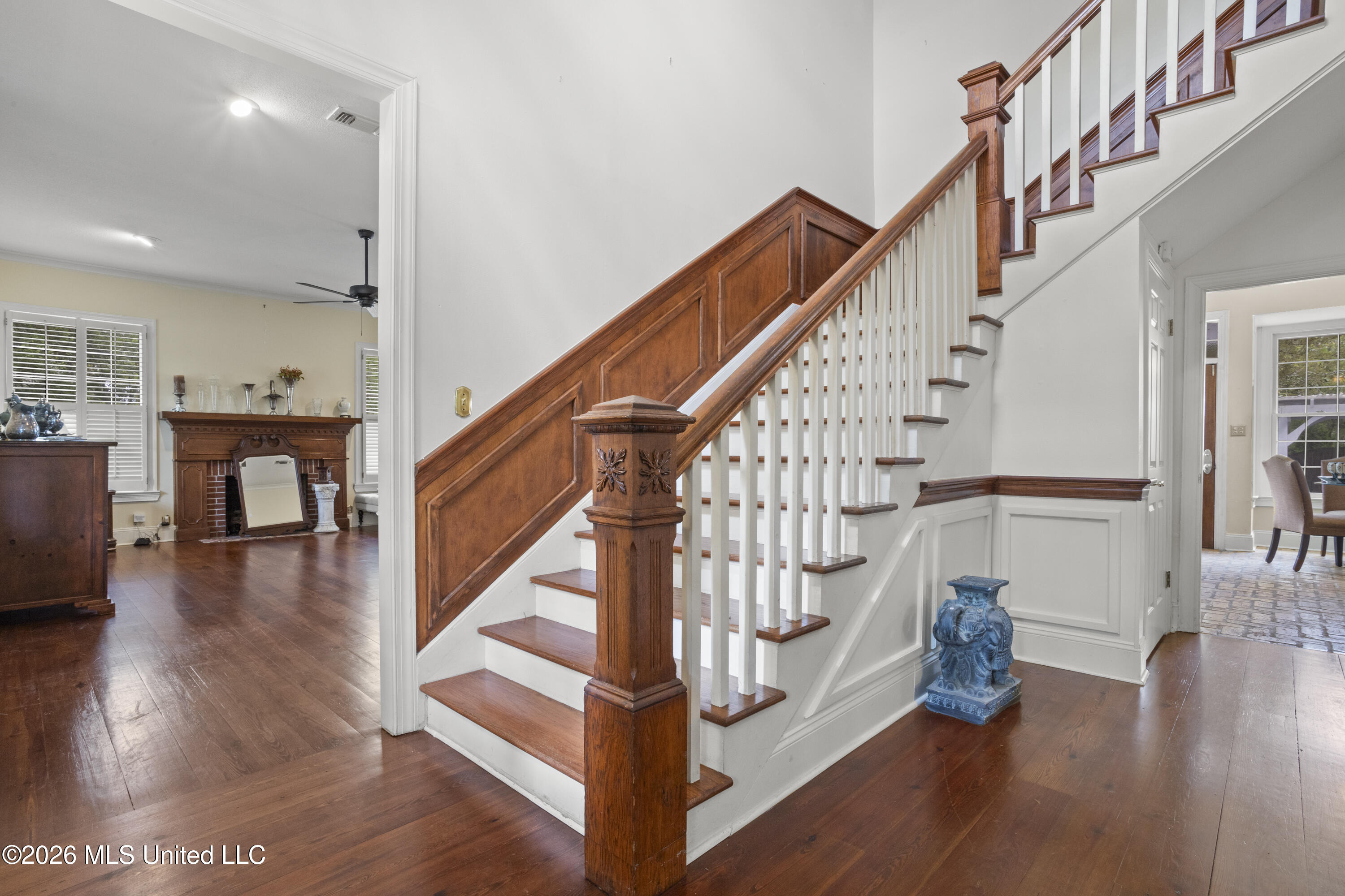 813 Harbor Lane Property Photo 34