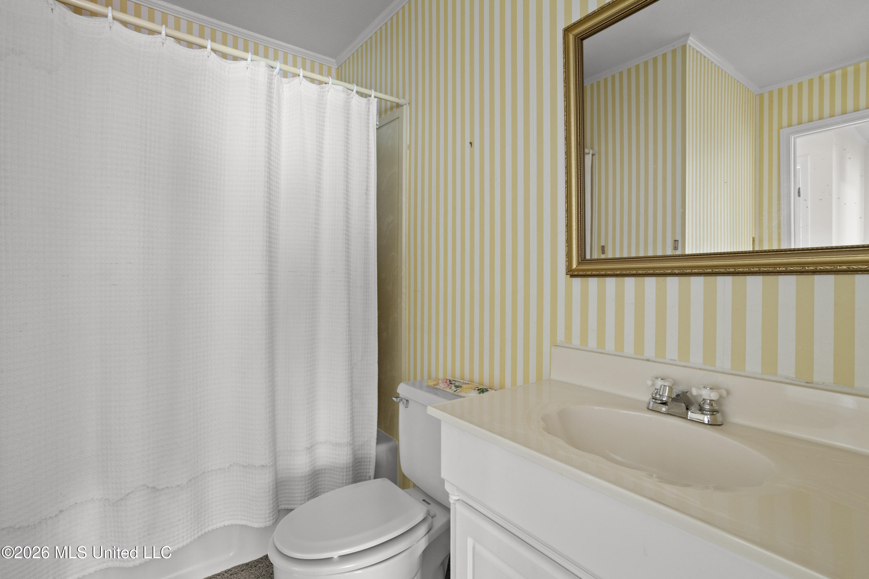 813 Harbor Lane Property Photo 39