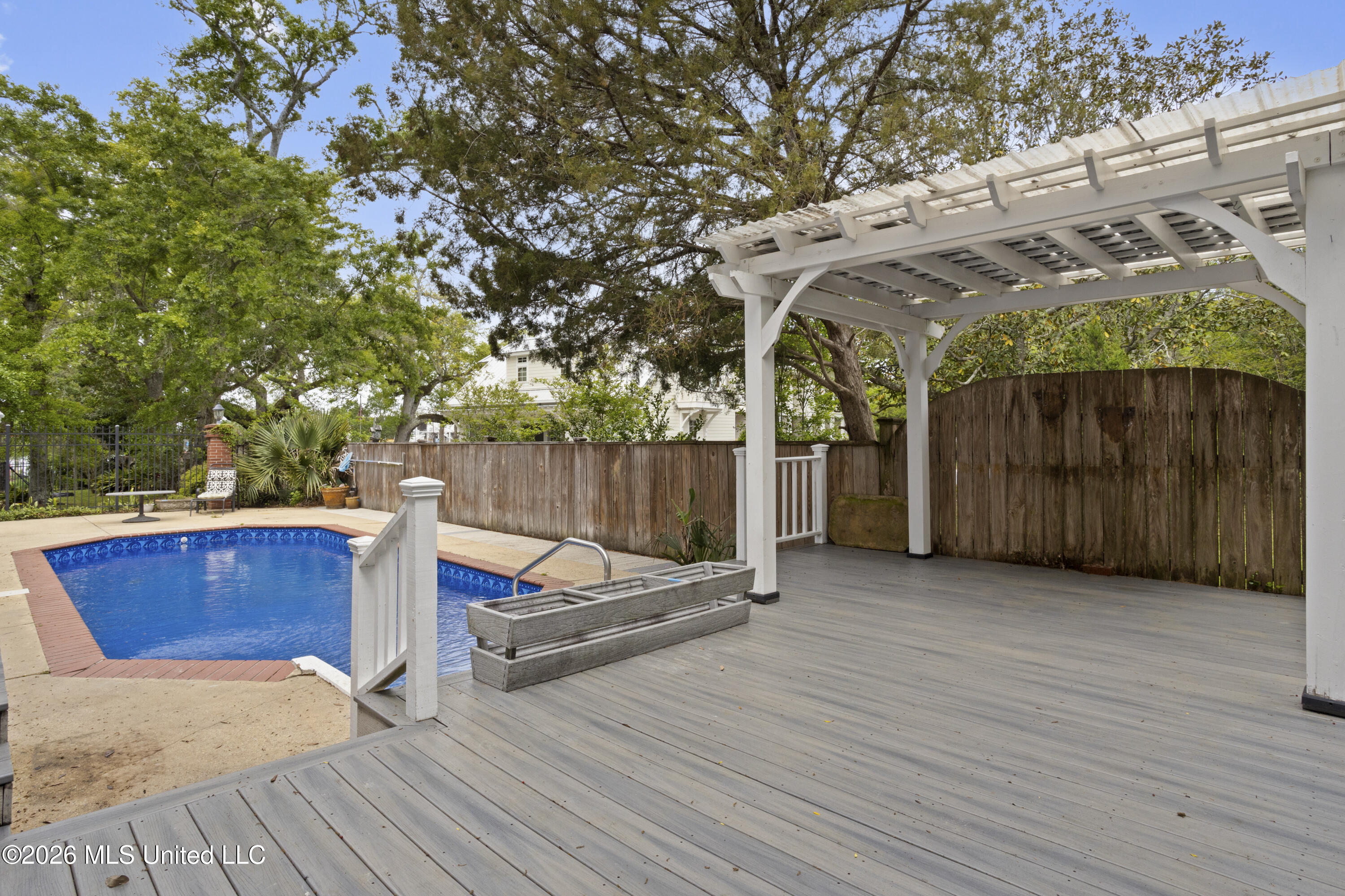 813 Harbor Lane Property Photo 46