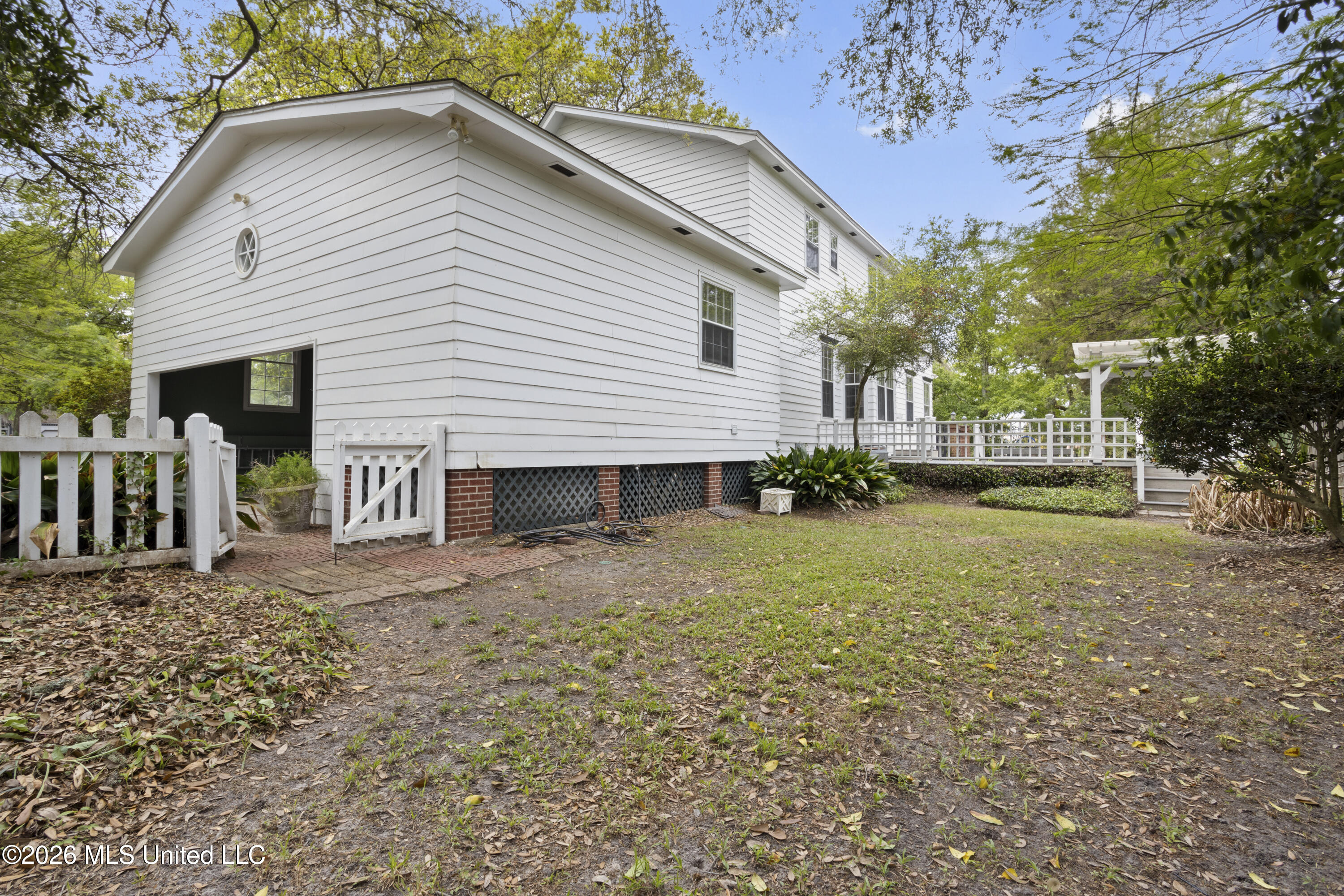 813 Harbor Lane Property Photo 54