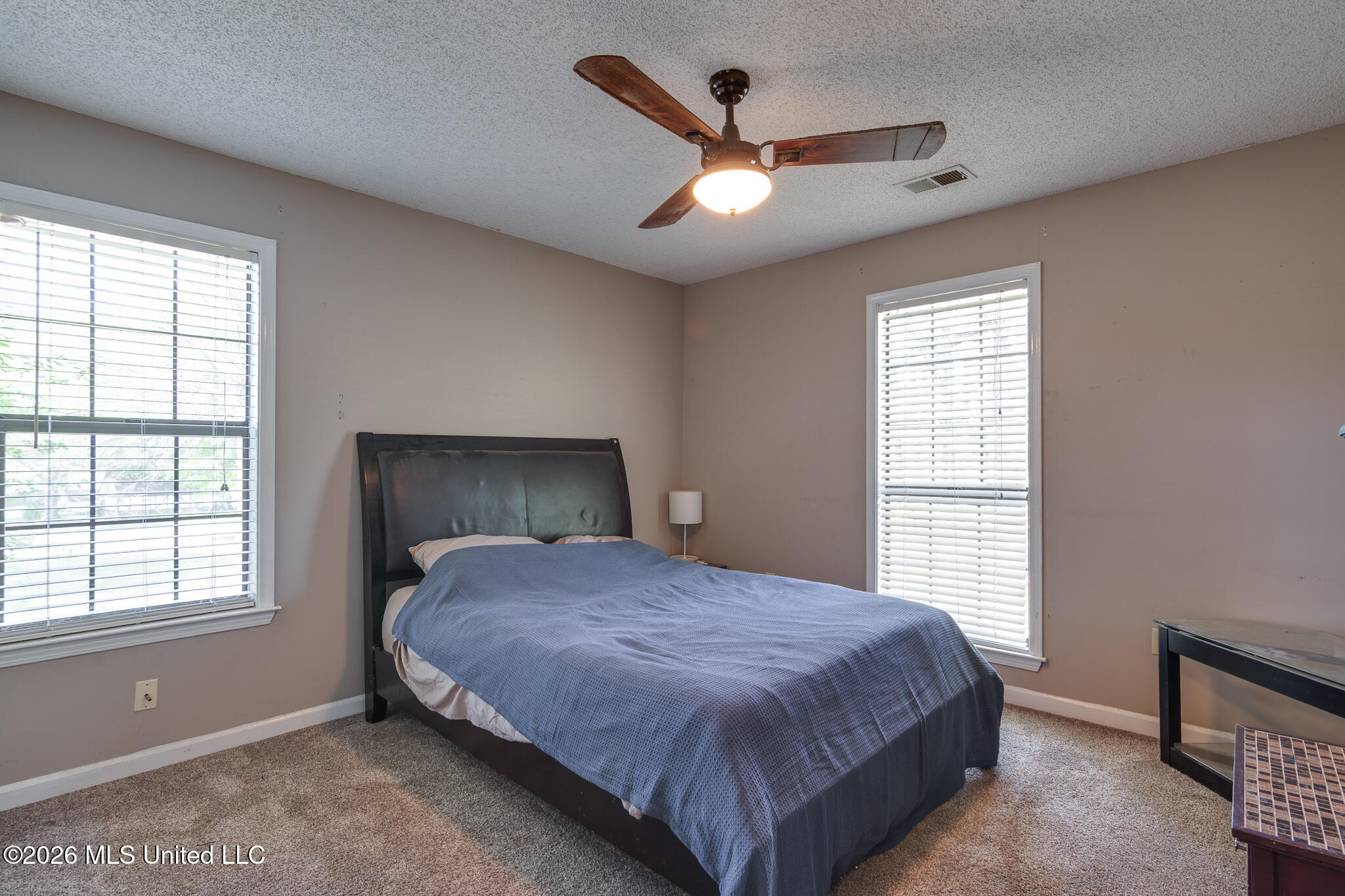 4586 Hillsdale Drive Property Photo 25