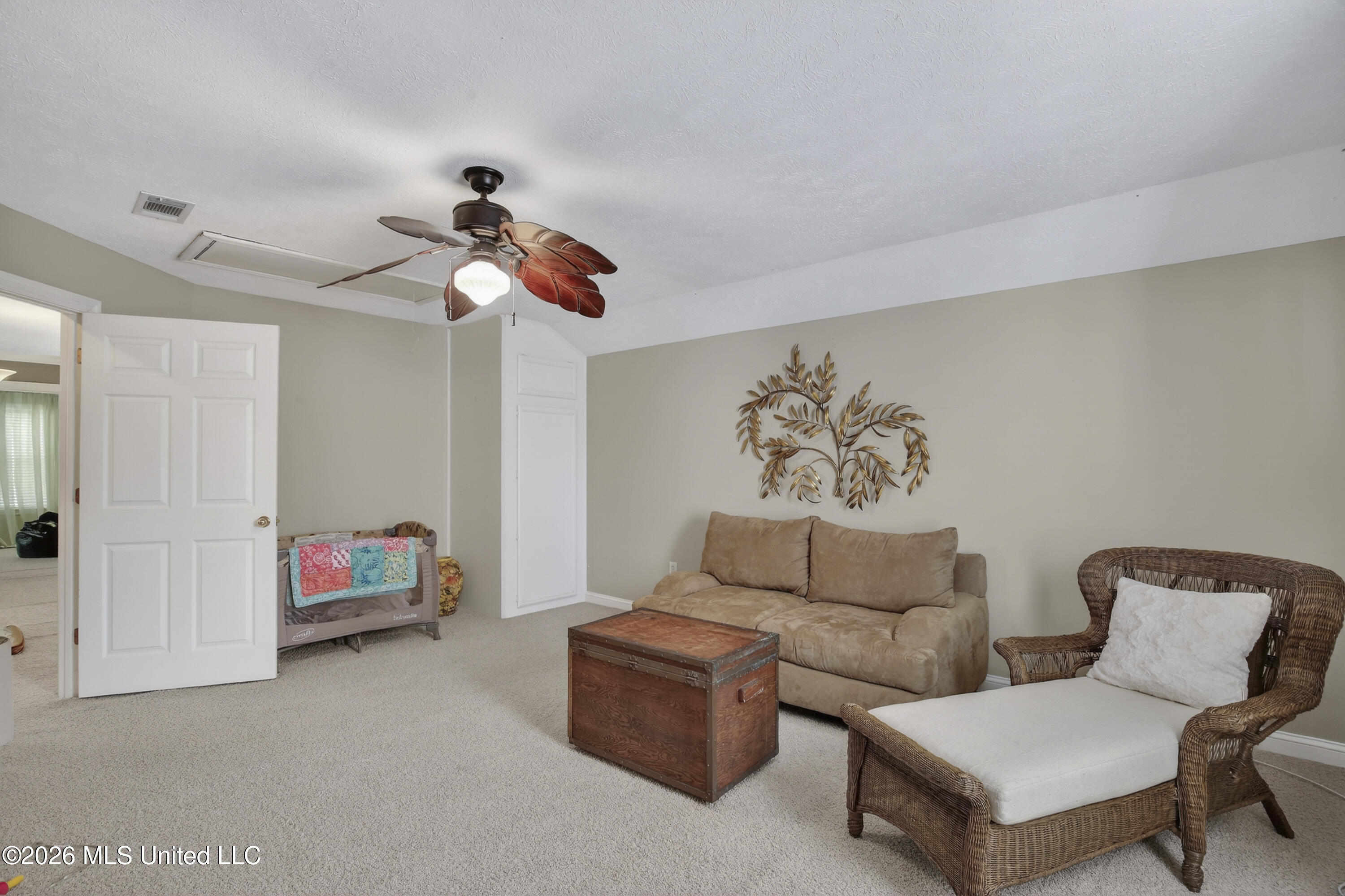 621 S Springlake Circle Property Photo 34