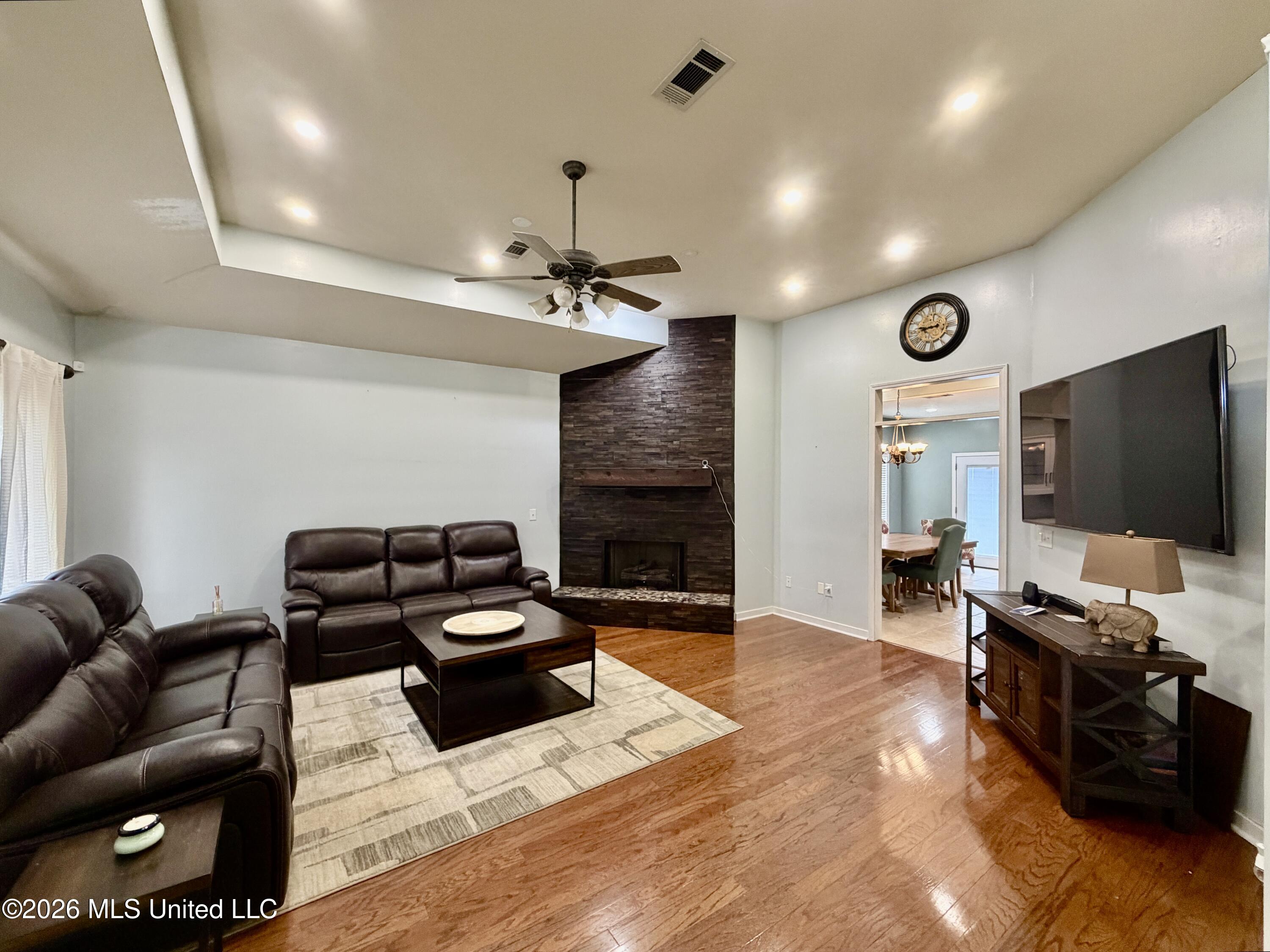 113 Oakleigh Drive Property Photo 15