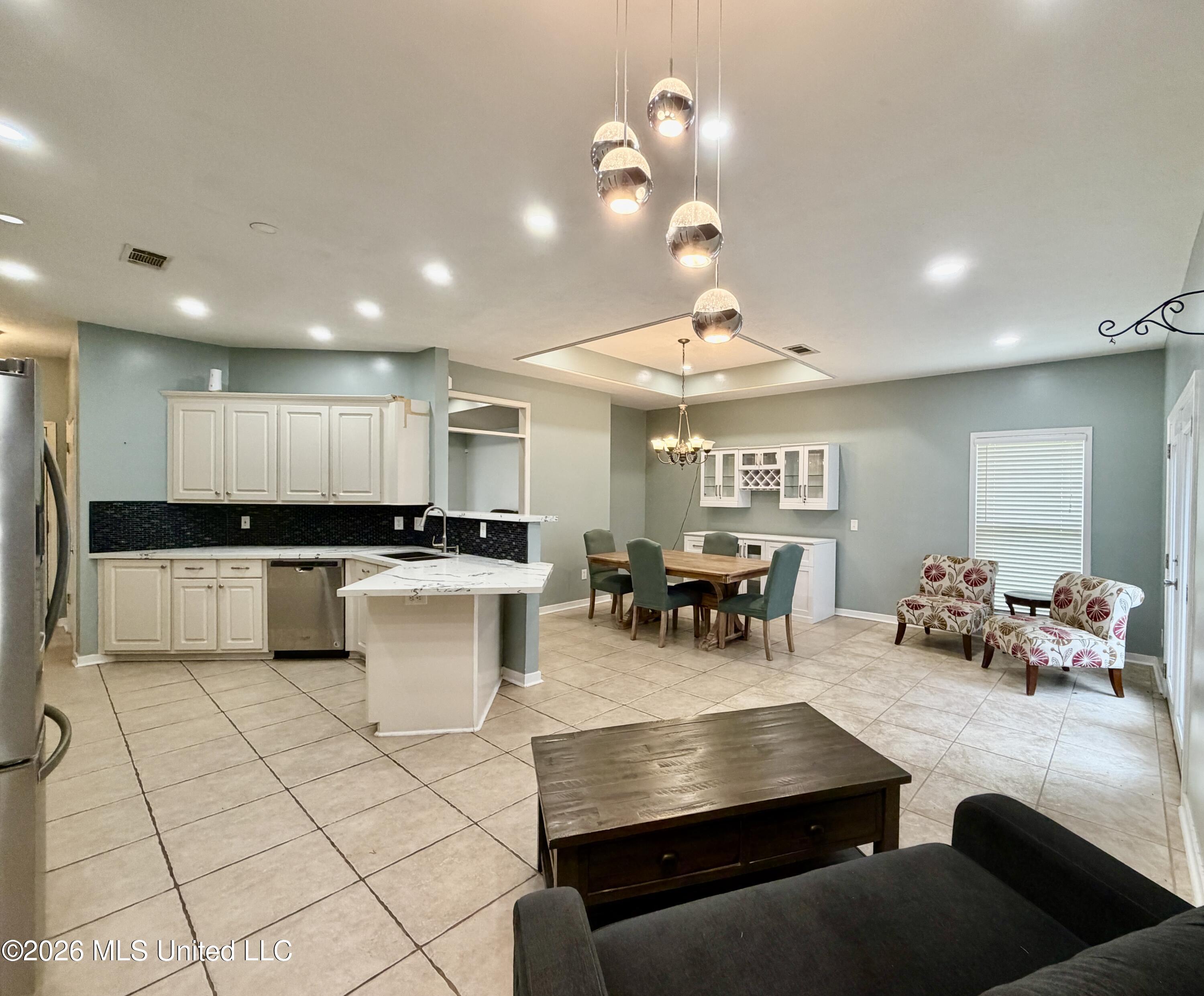 113 Oakleigh Drive Property Photo 17