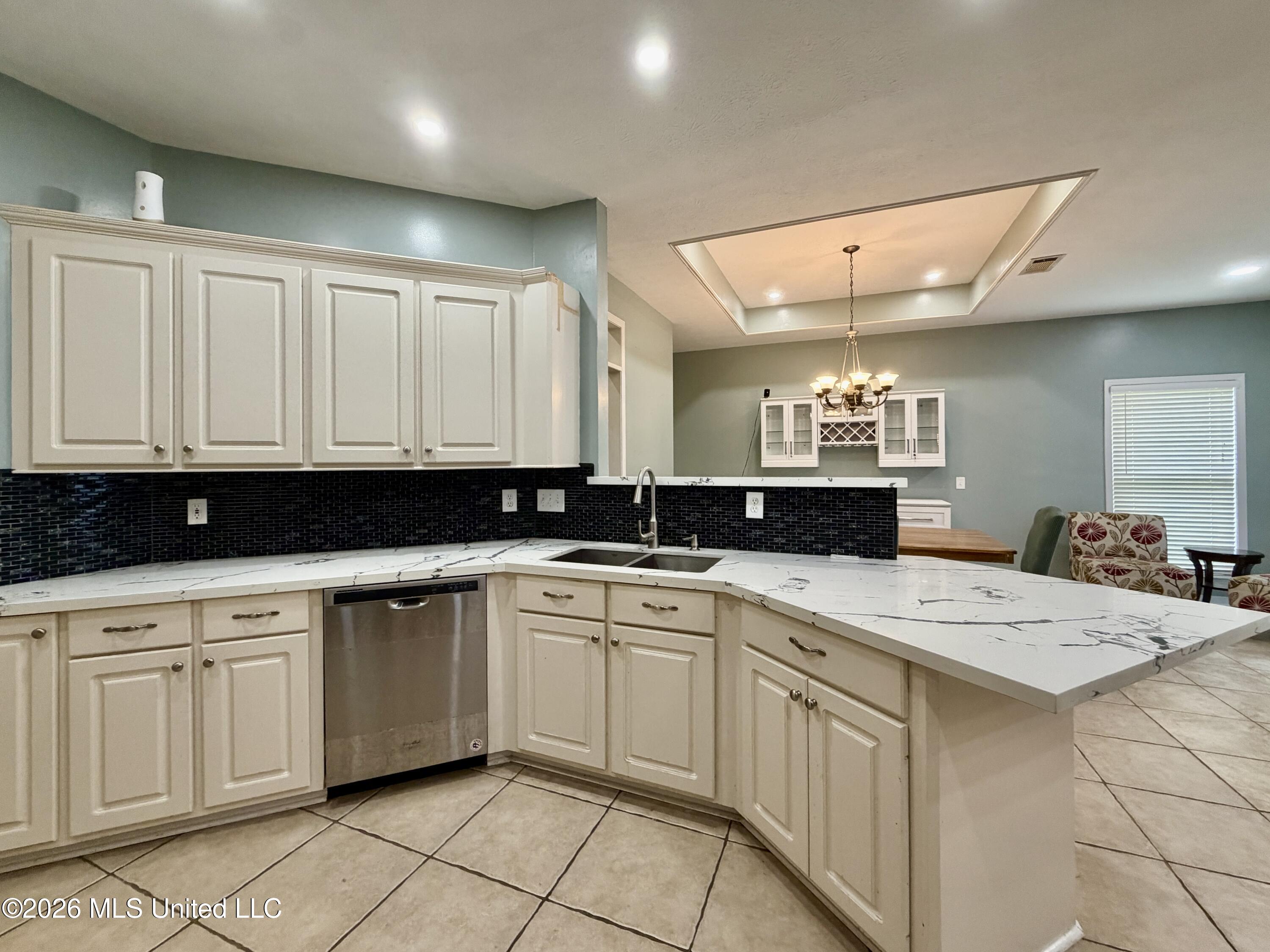 113 Oakleigh Drive Property Photo 18