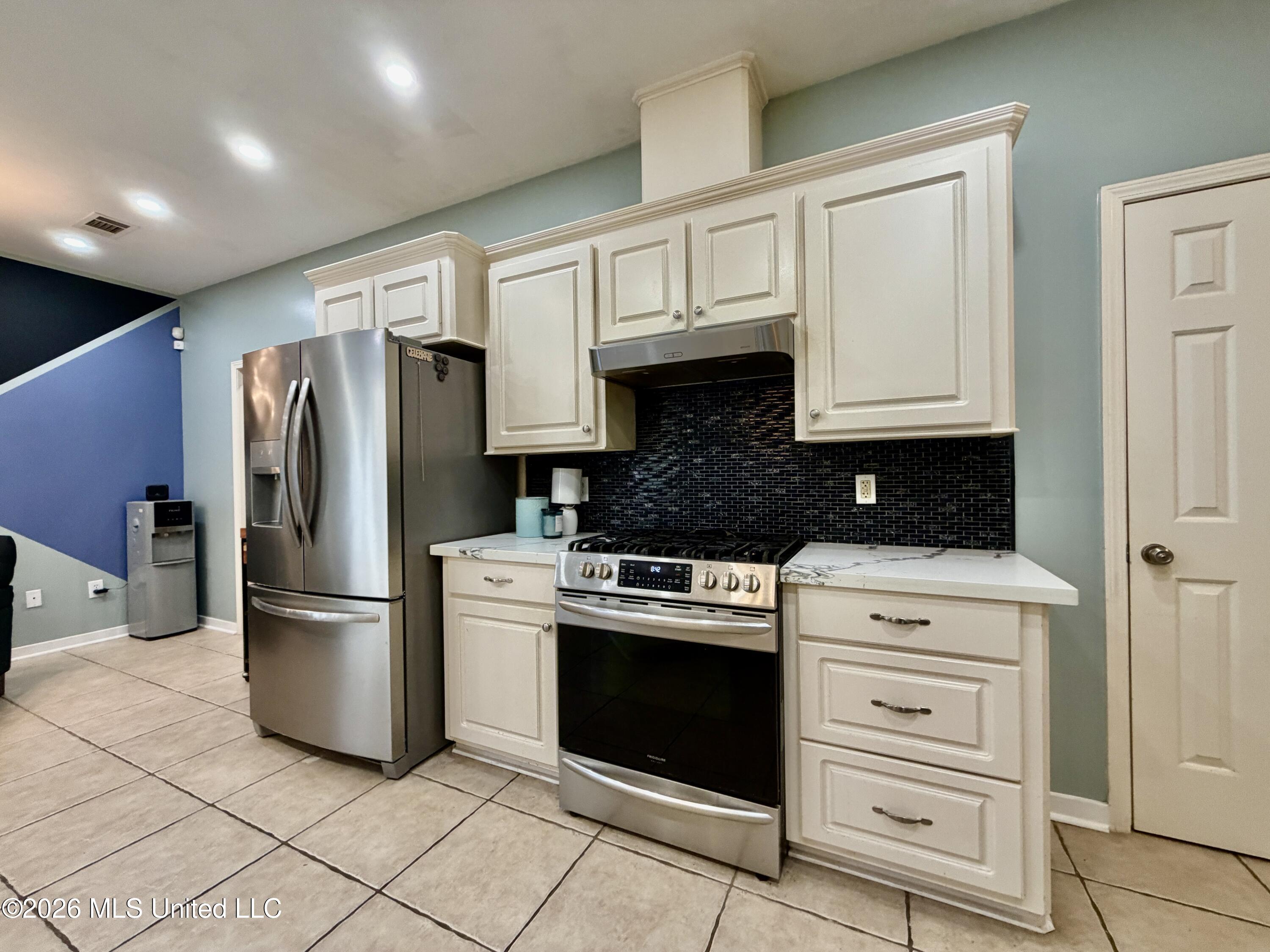 113 Oakleigh Drive Property Photo 19