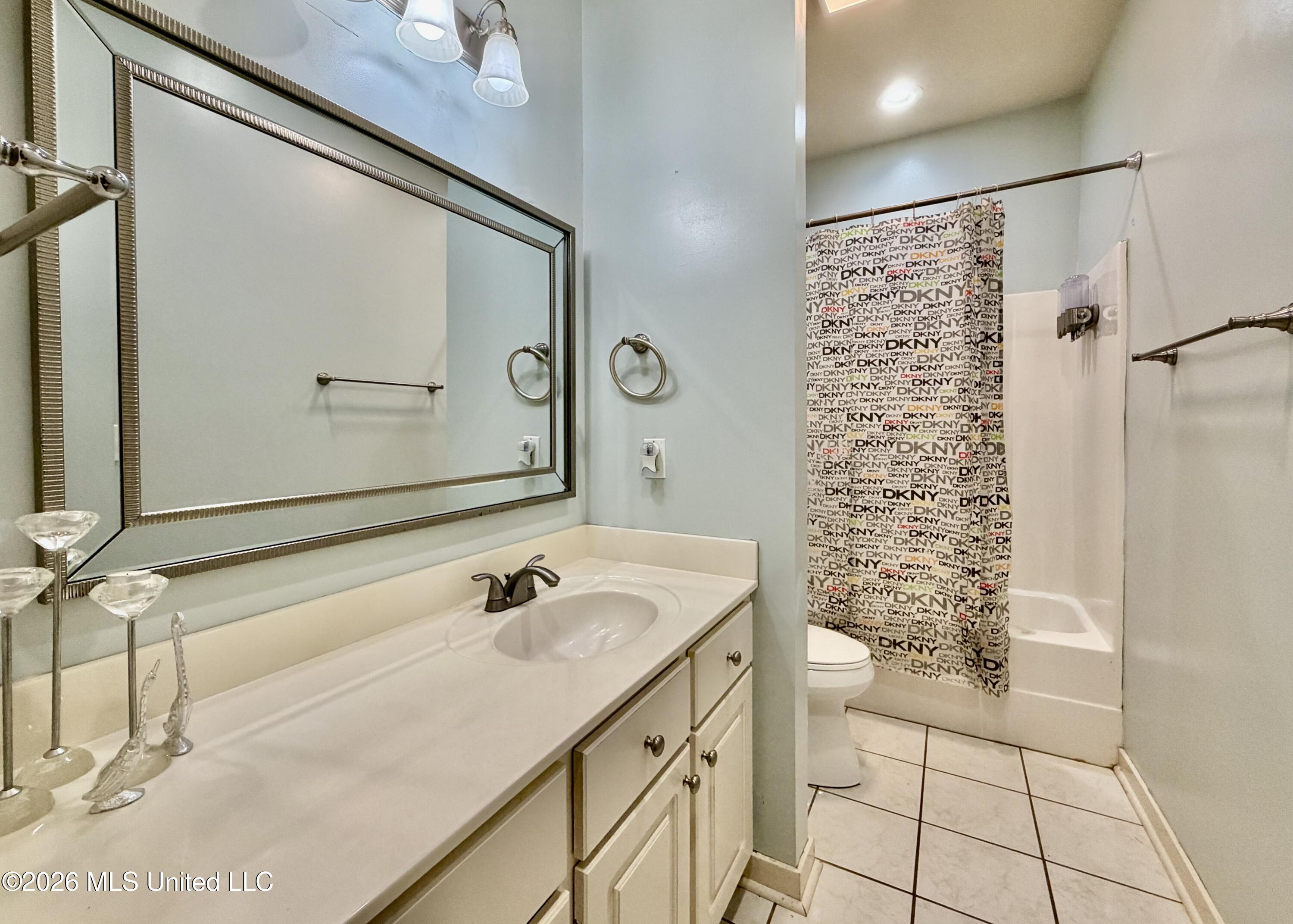 113 Oakleigh Drive Property Photo 28