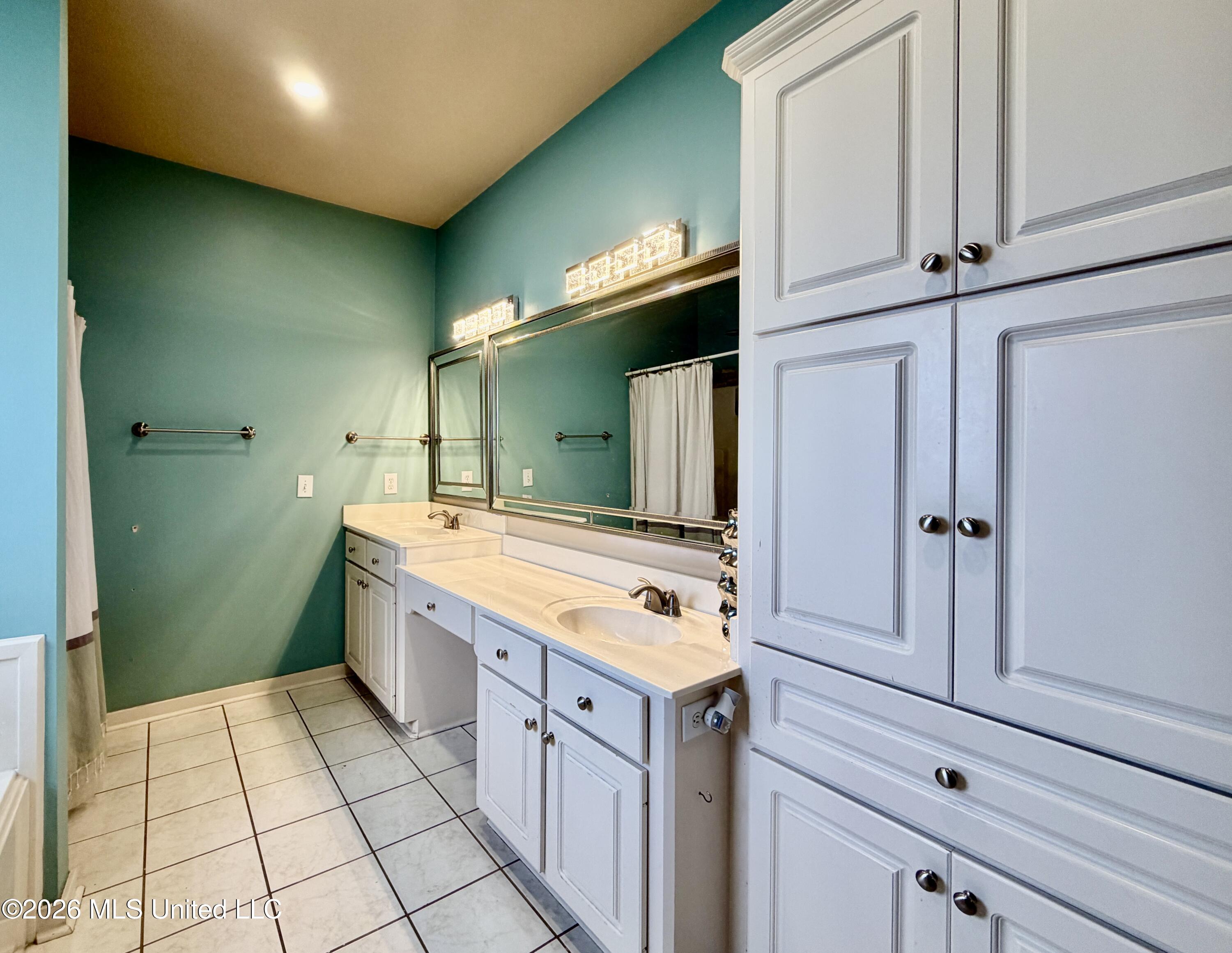 113 Oakleigh Drive Property Photo 33