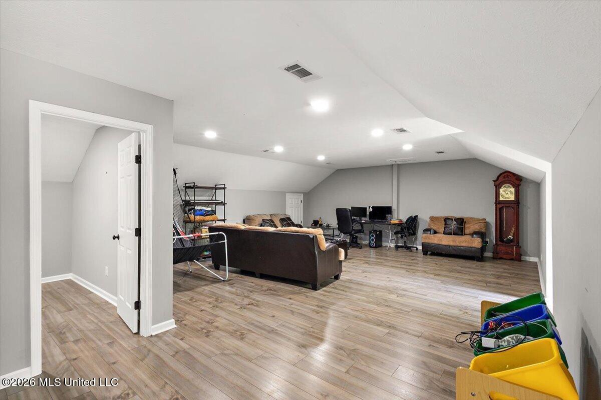 22 Lifer Road Property Photo 35