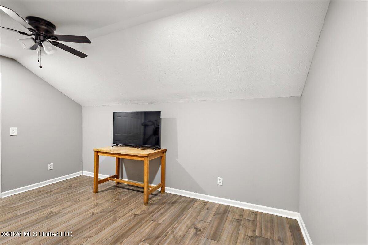 22 Lifer Road Property Photo 37