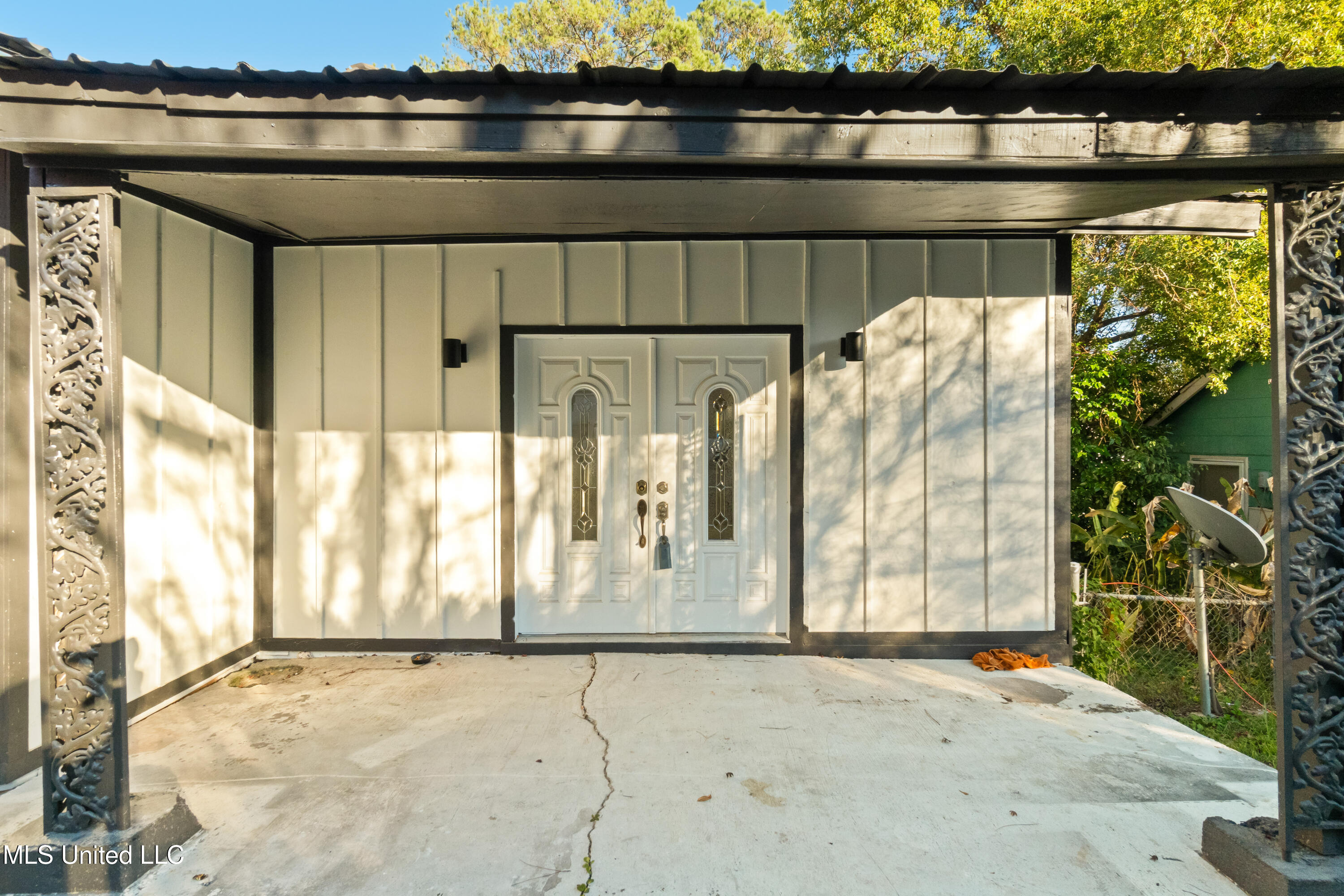 612 John Street Property Photo 3