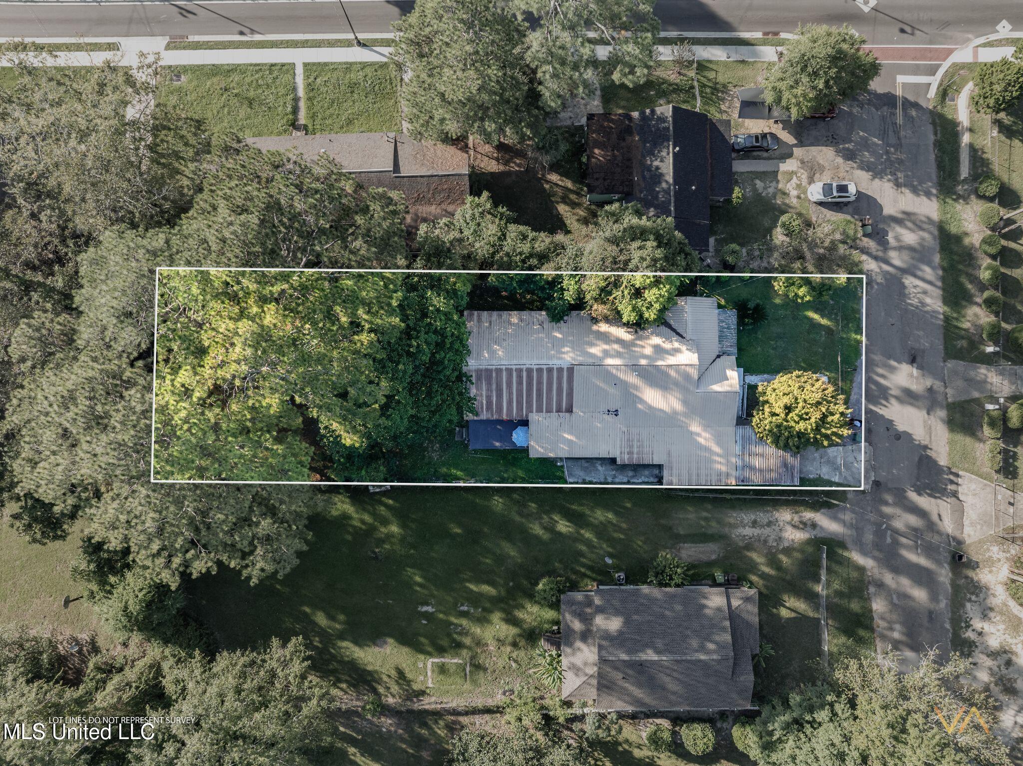 612 John Street Property Photo 36