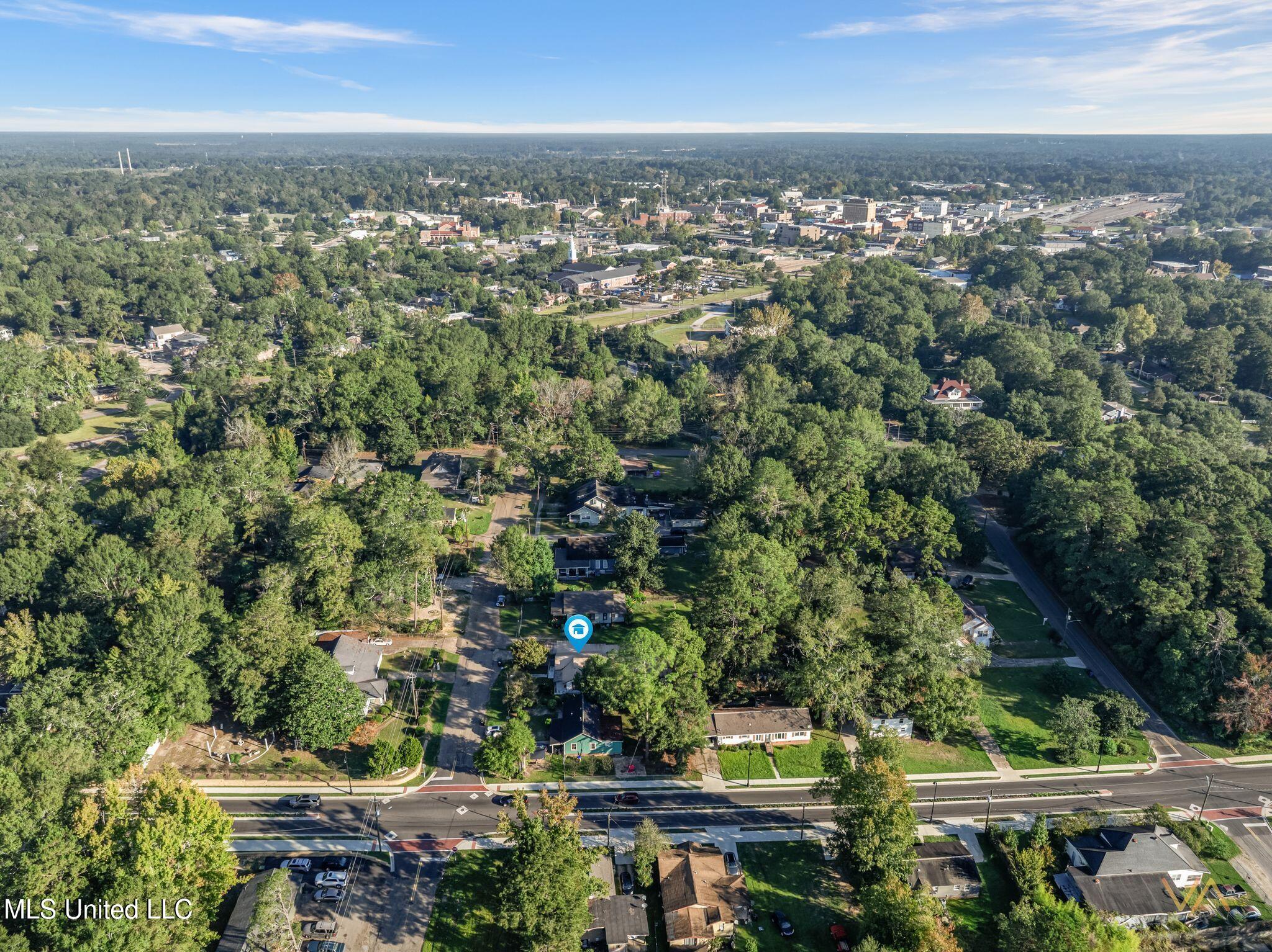 612 John Street Property Photo 39