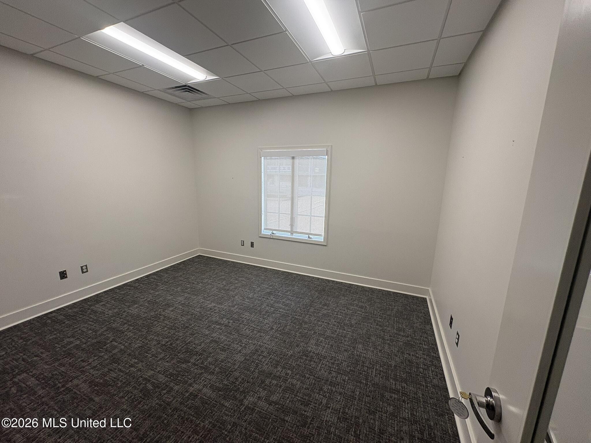 100 N Sharpe Avenue Property Photo 15