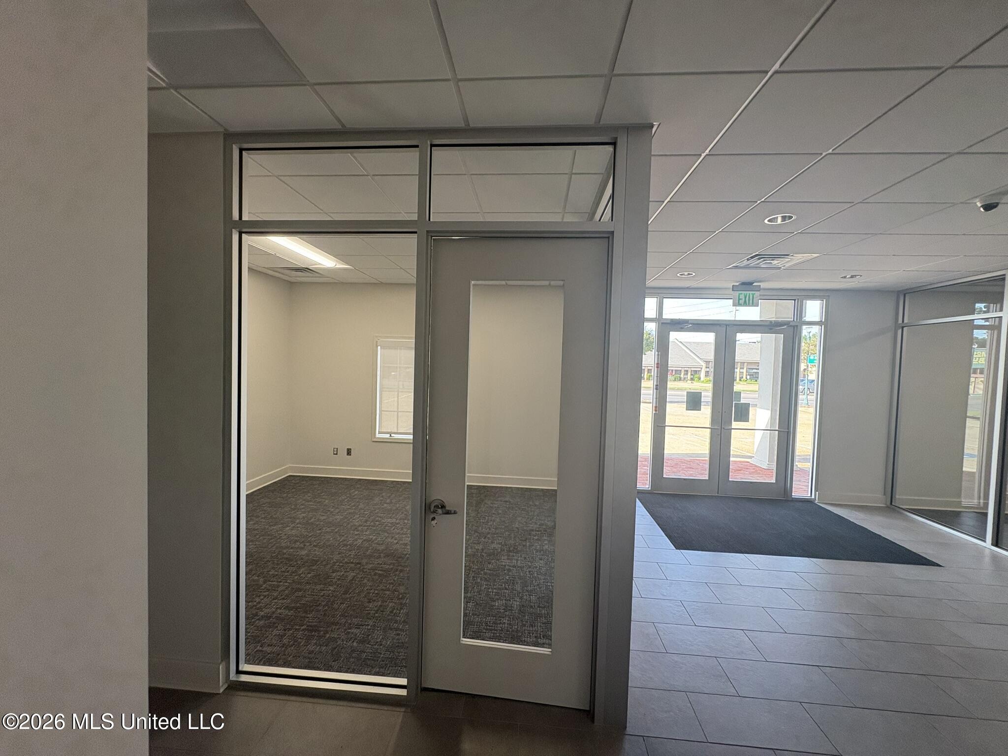 100 N Sharpe Avenue Property Photo 16