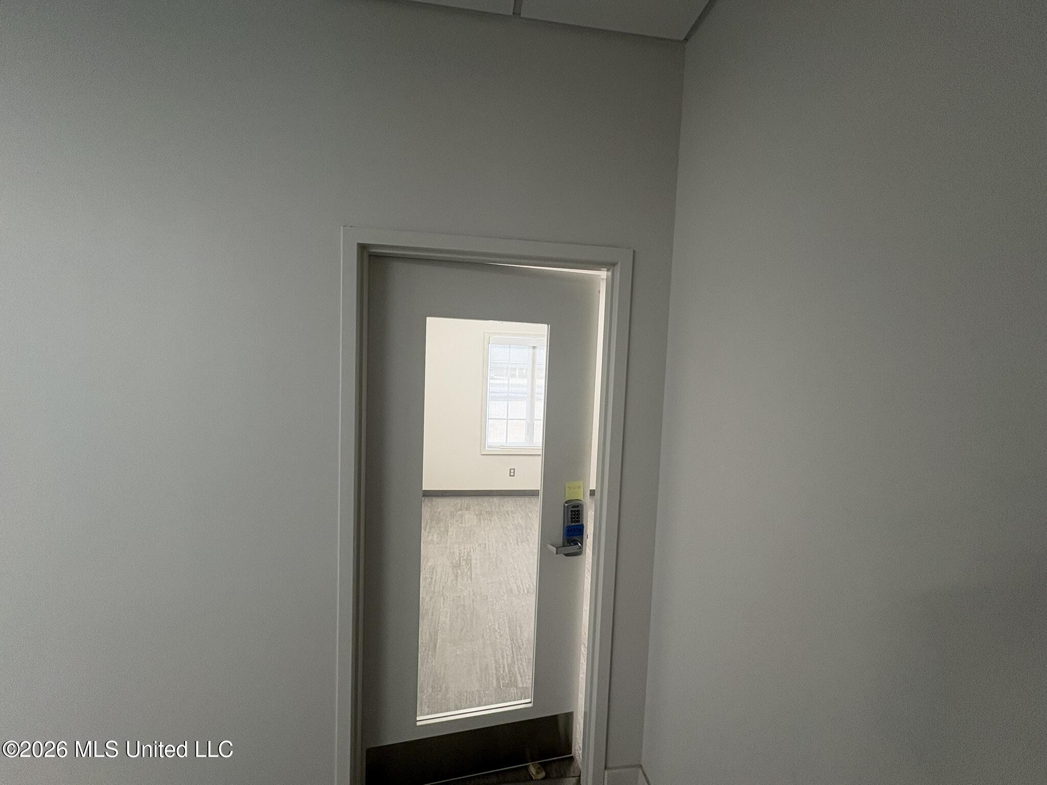 100 N Sharpe Avenue Property Photo 23