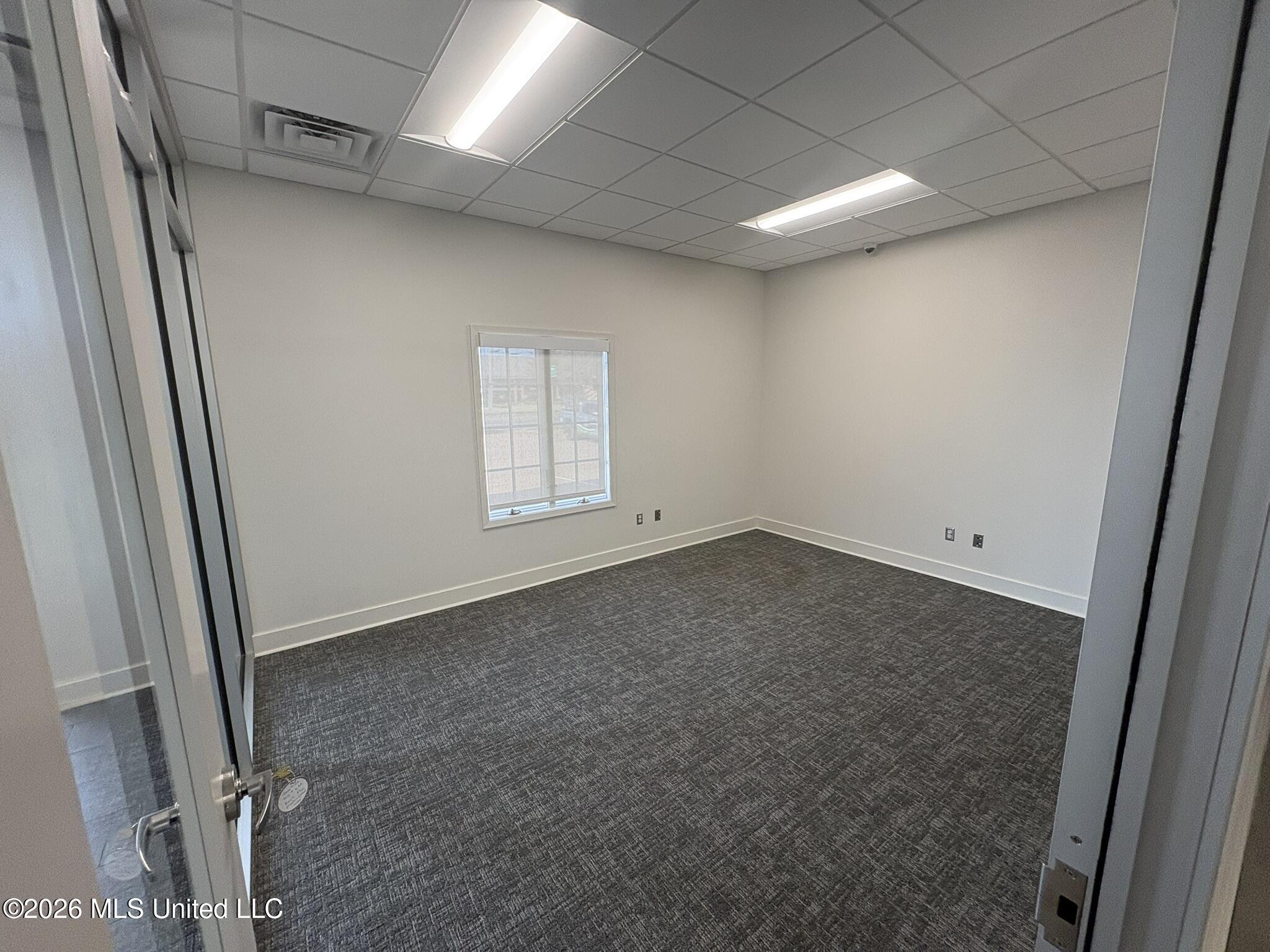 100 N Sharpe Avenue Property Photo 26