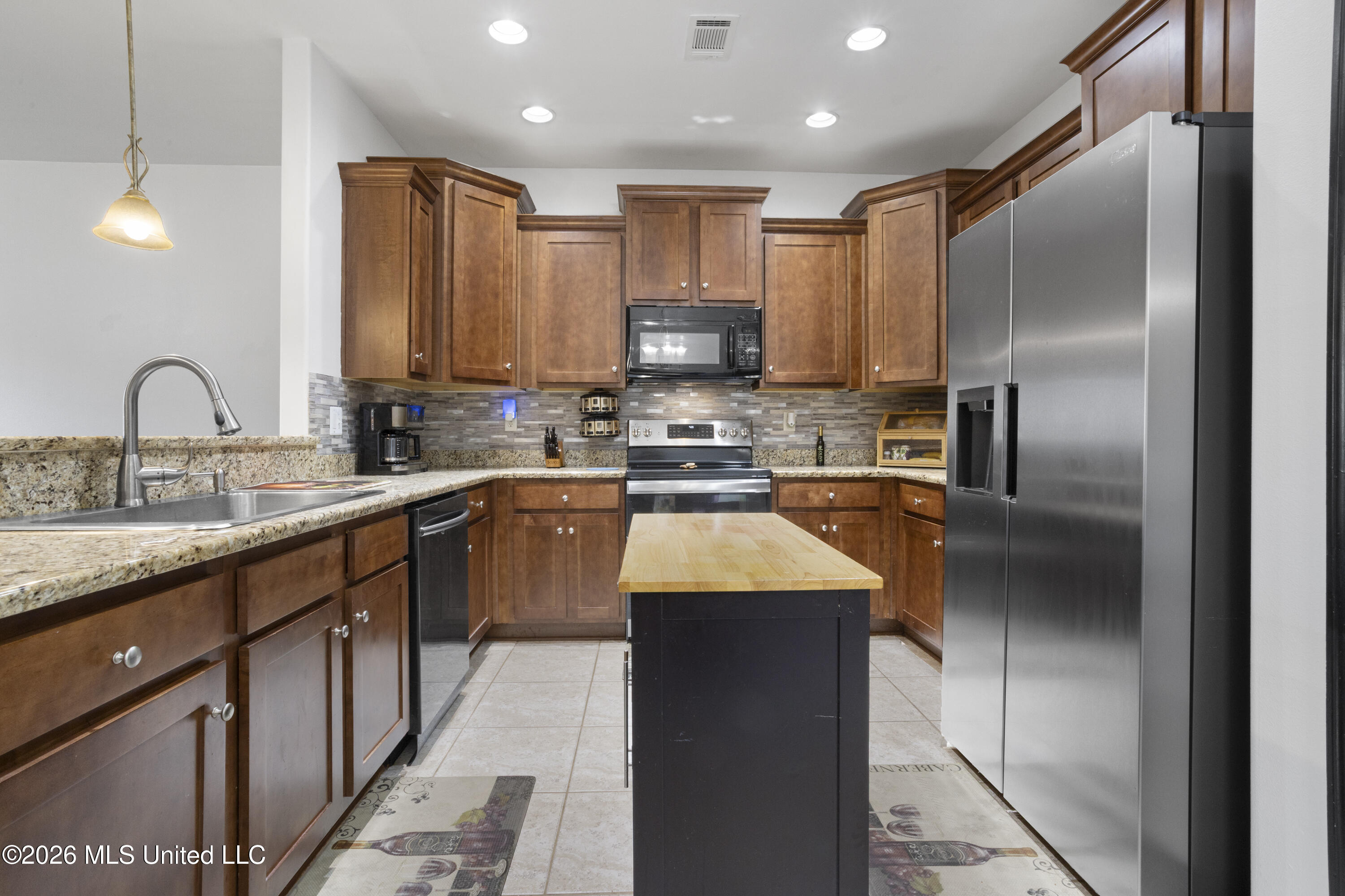 950 Old Towne Street Property Photo 9